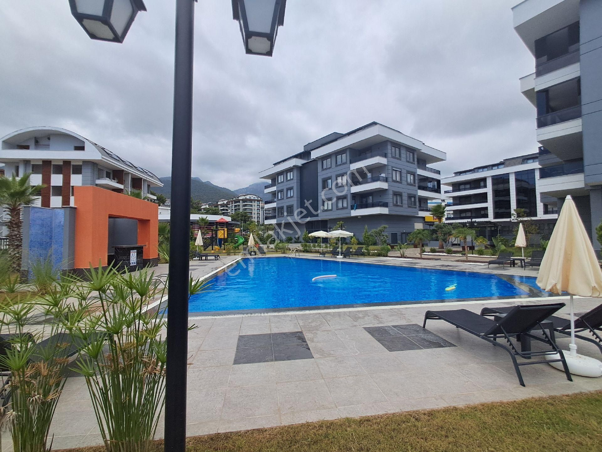 3+1 Satılık Site İçerisinde Ayrı Mutfak Daire - Görsel 25