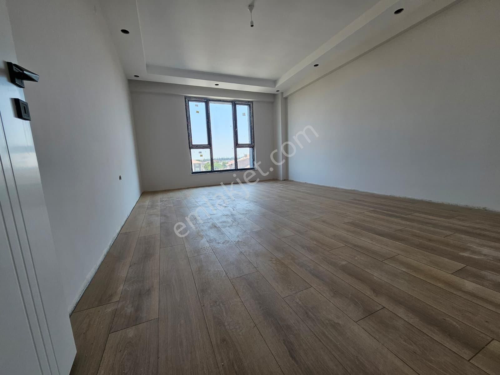 Esentepe Mh E.banyolu Satılık Lüx 2+1 Daire Ds-14