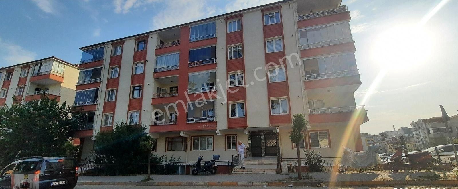 Karşıyaka Mah. Eyüp Doğan Sitesinde Kiralık 3+1 Daire