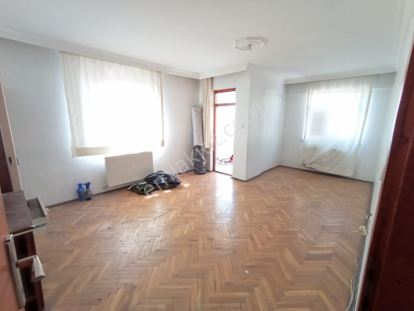 Yazıcı Mülk'ten Etimesgut Kazımkarabekir Mahalesinde 3+1 Salon Bağımsız Daire