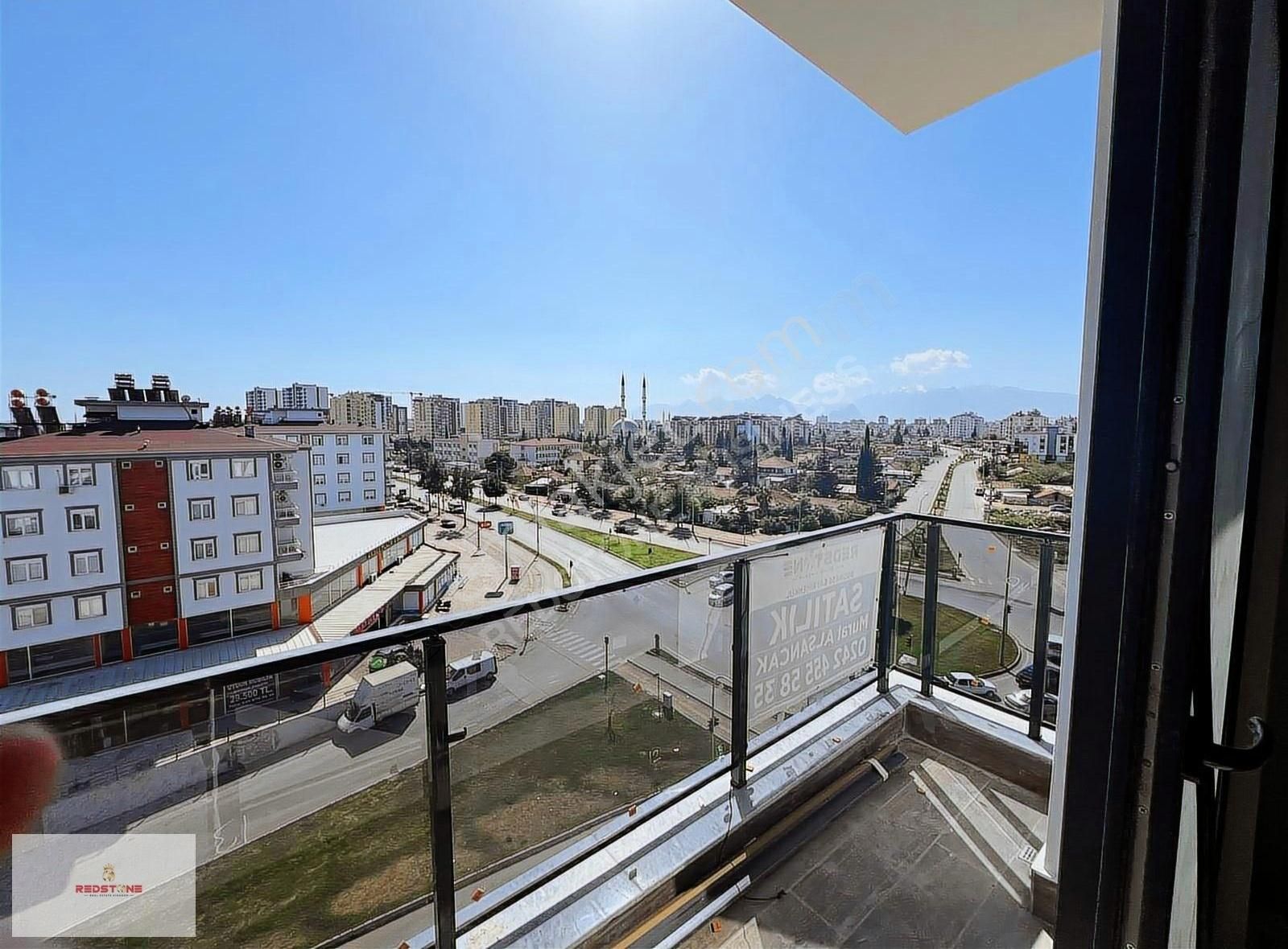 Kırçiçeği Caddesi Üzerinde Sıfır Lüks 1+1 Satılık Daire