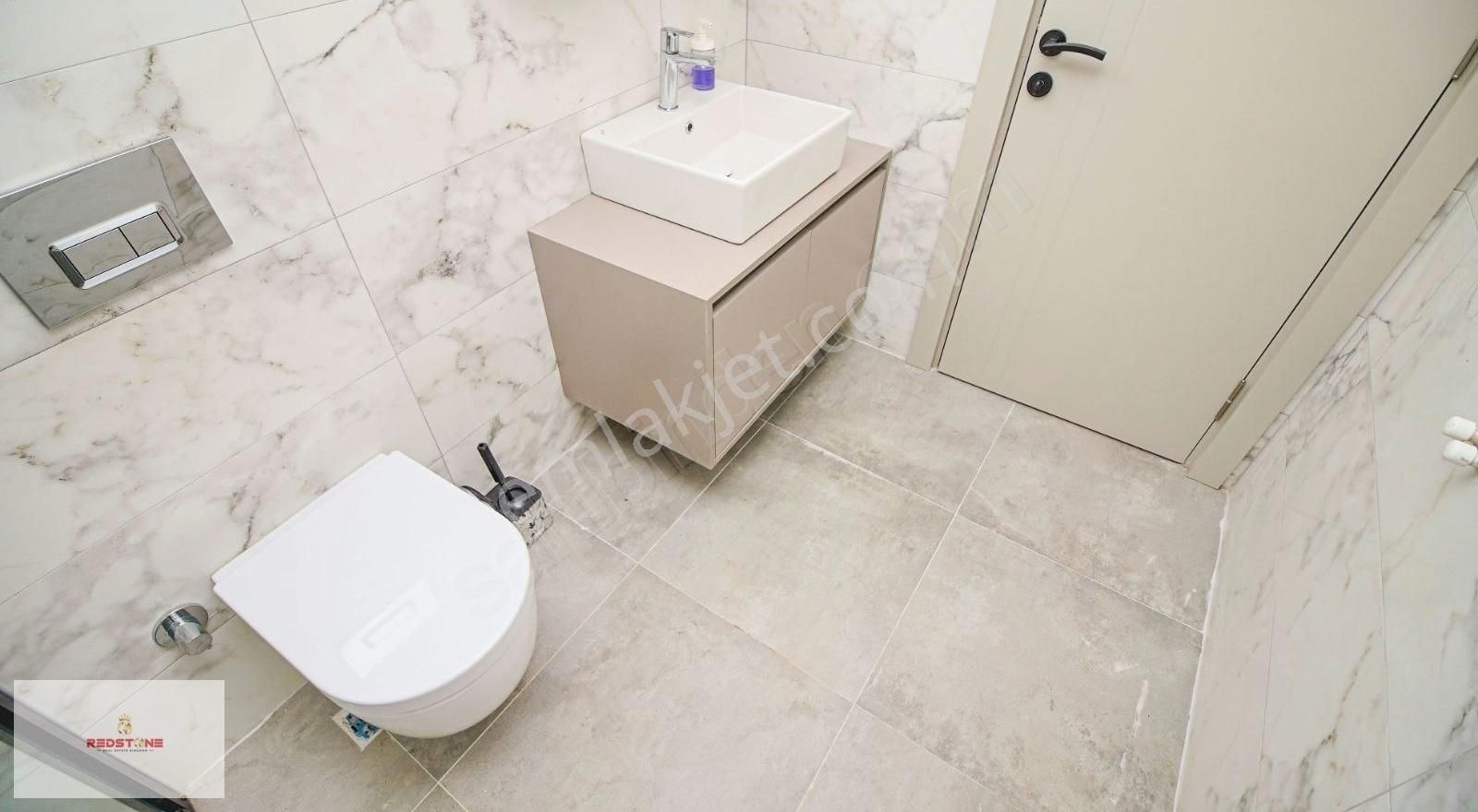 Lara Güzeloba Martılı Bölgesi Site İçerisinde 1+1 Eşyalı Daire