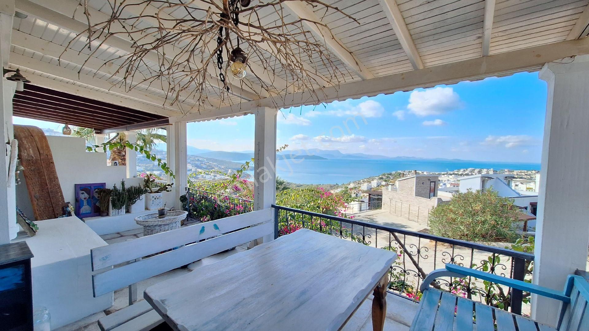 Muğla Boğaziçi Deniz Manzaralı Satılık Villa - Görsel 2