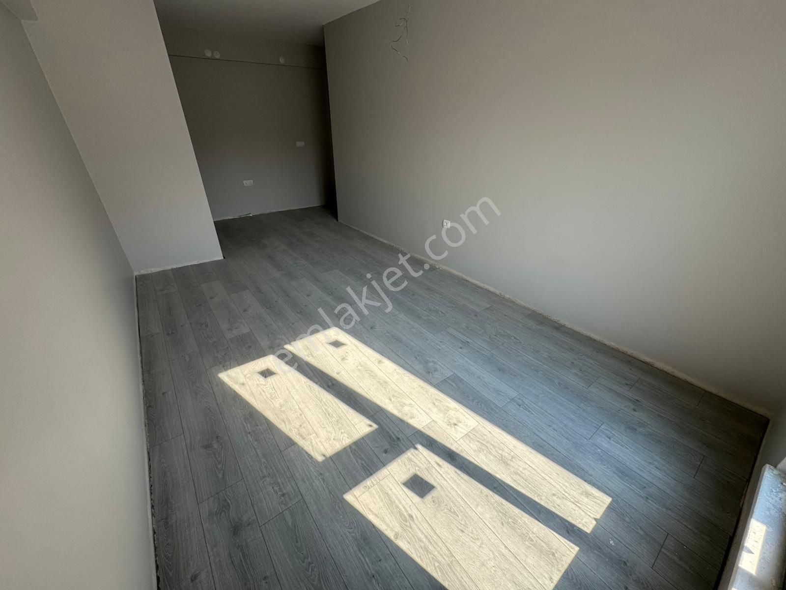 Deliklitaş Mah Yunus Emre Cad. Yakını 5+2 Dubleks Daire/ Si-2