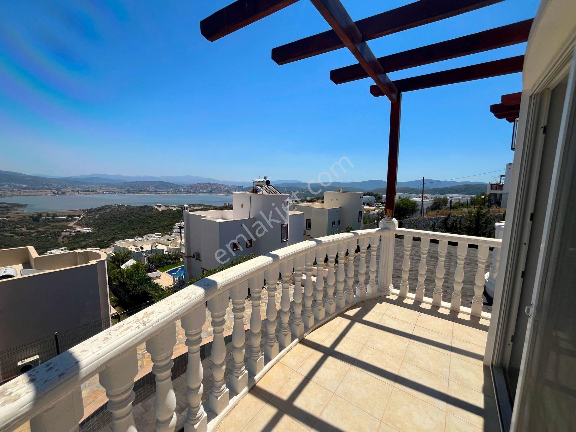 Boğaziçi'nde Müstakil Havuzlu Bahçeli Tam Müstakil Dubleks Villa - Görsel 31