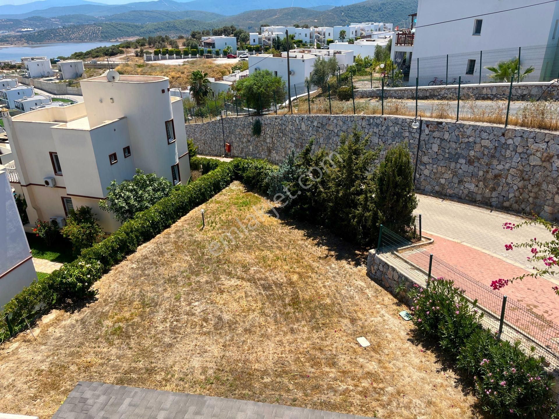 Boğaziçi'nde Müstakil Havuzlu Bahçeli Tam Müstakil Dubleks Villa - Görsel 32