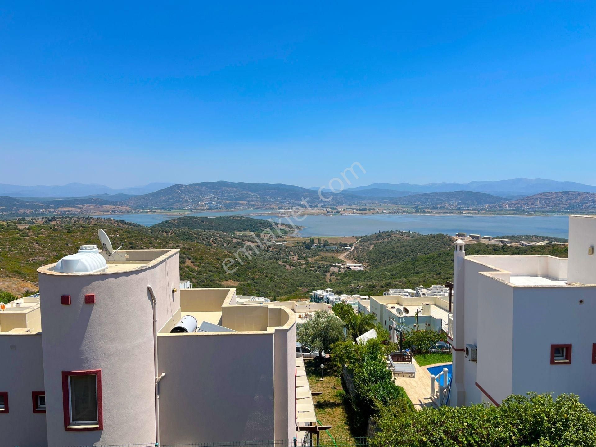 Boğaziçi'nde Müstakil Havuzlu Bahçeli Tam Müstakil Dubleks Villa - Görsel 30