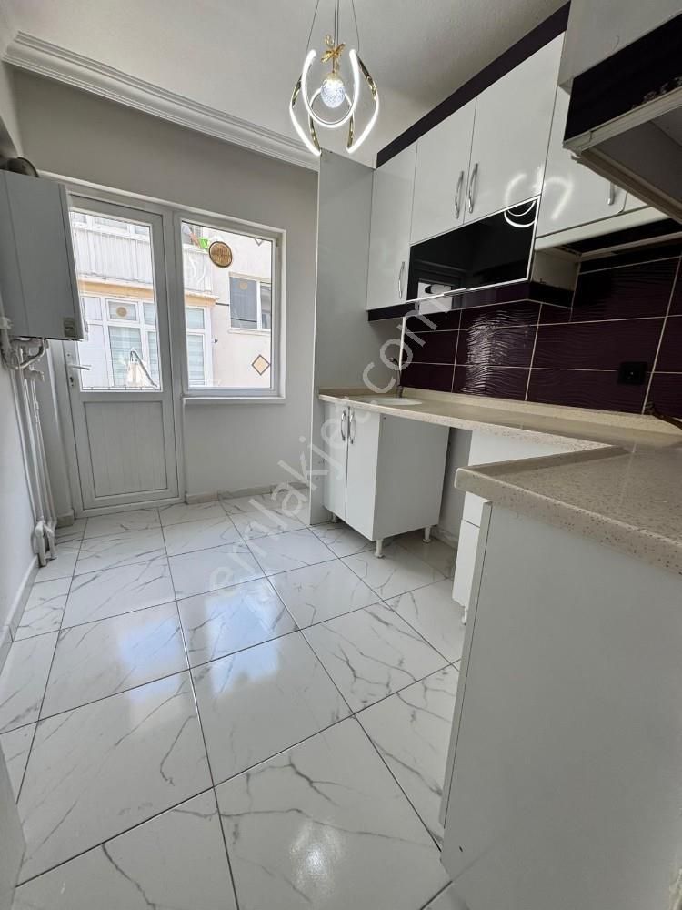 Mareşalçakmak Mahde 3+1 Ulaşıma Vecaddeye Yakın Yapılı Daire