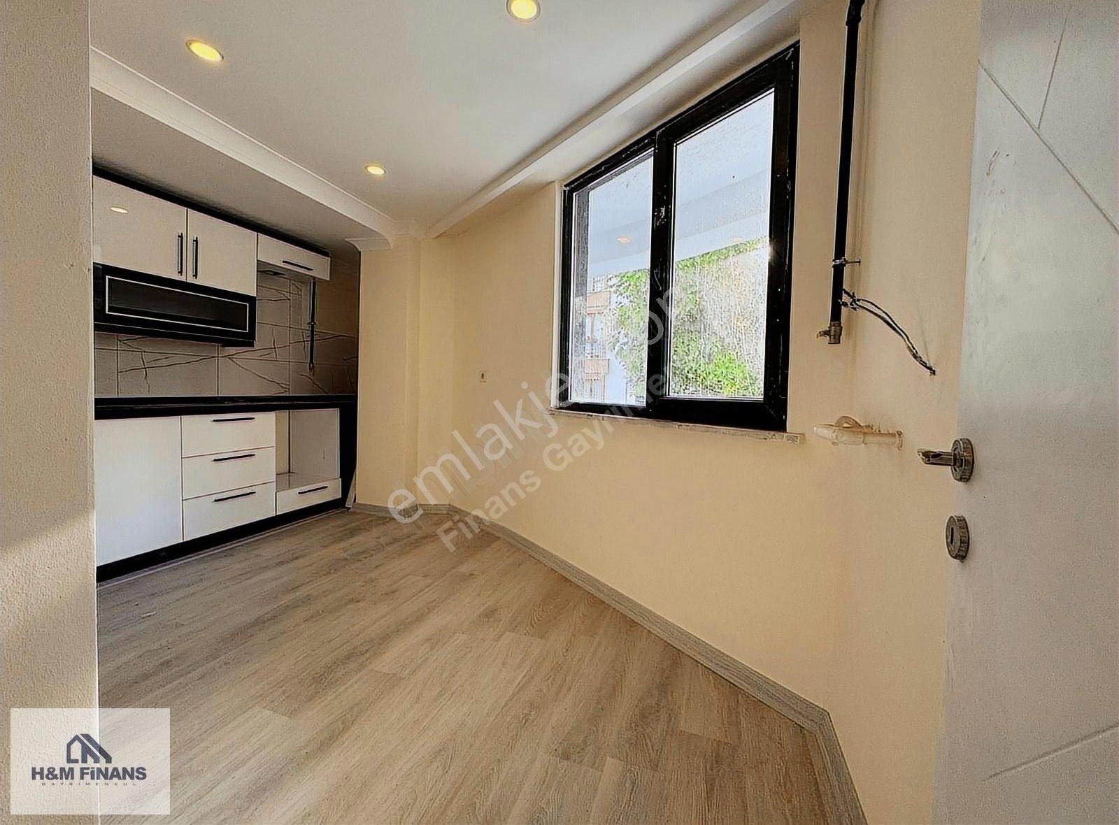Çekmeköy Merkez Mahallesi'nde 1+1 Kiralık Daire