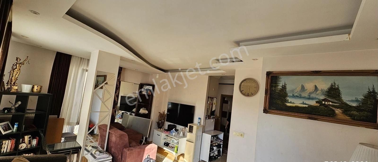 Zeytinburnu Gökalp Mah'de 3+2 128m² 10yıllık Asansörlü Satılık Dubleks Daire Osmanlı Emlak