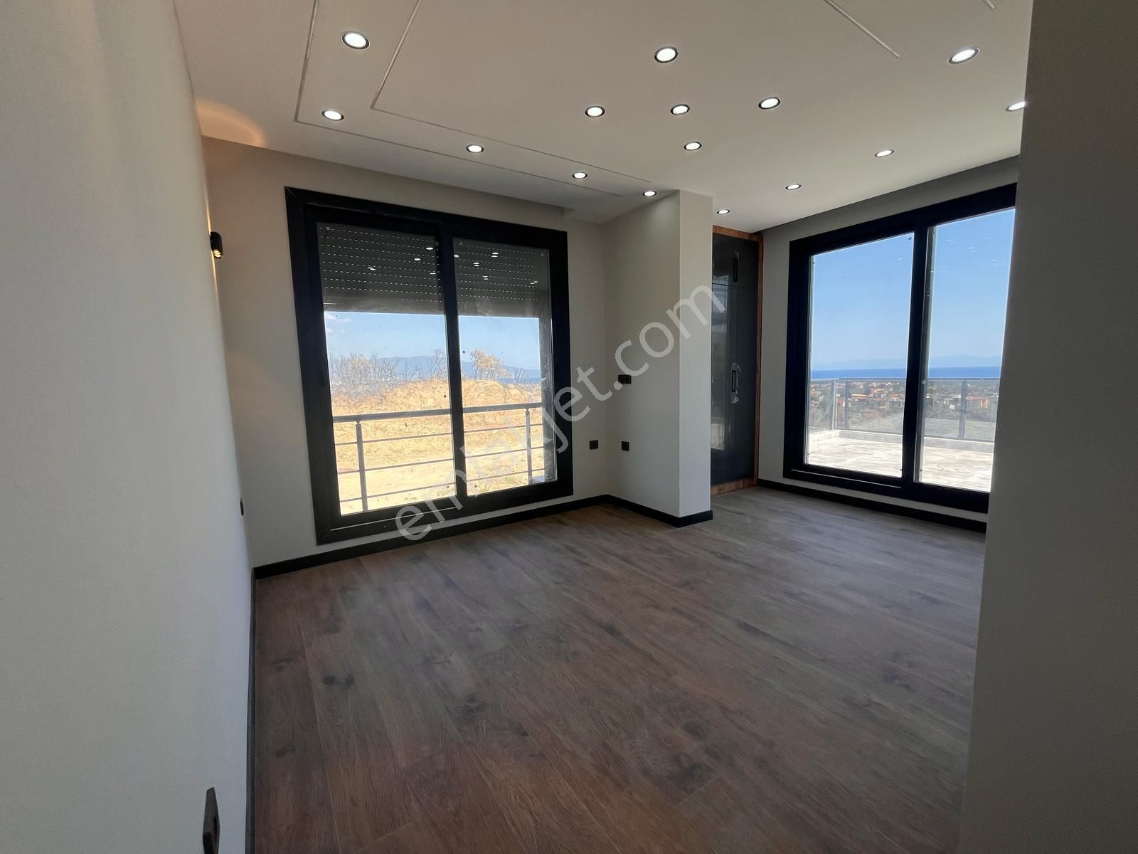 Seferihisar Atatürk Mah Tek Müstakil Deniz Manzaralı 4+1 Yazlık - Görsel 16