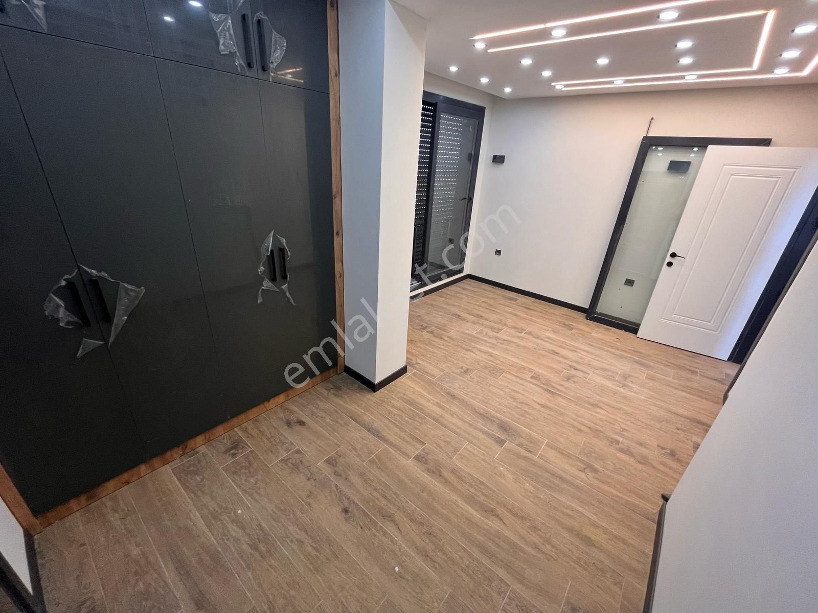 Seferihisar Atatürk Mah Tek Müstakil Deniz Manzaralı 4+1 Yazlık - Görsel 17