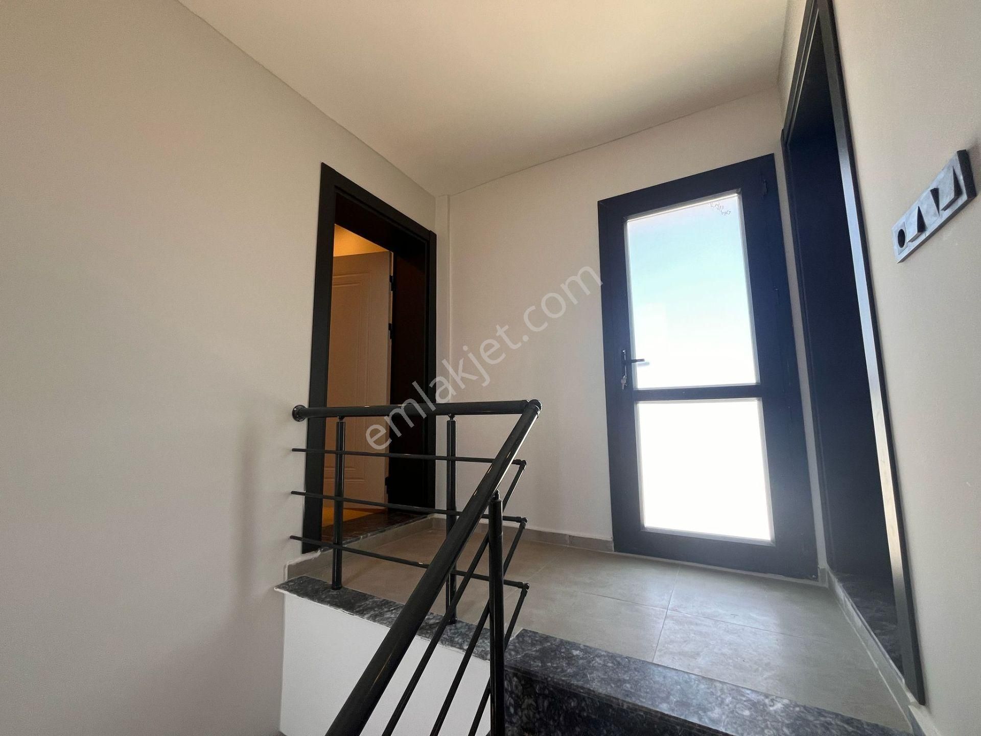 Seferihisar Atatürk Mah Tek Müstakil Deniz Manzaralı 4+1 Yazlık - Görsel 21