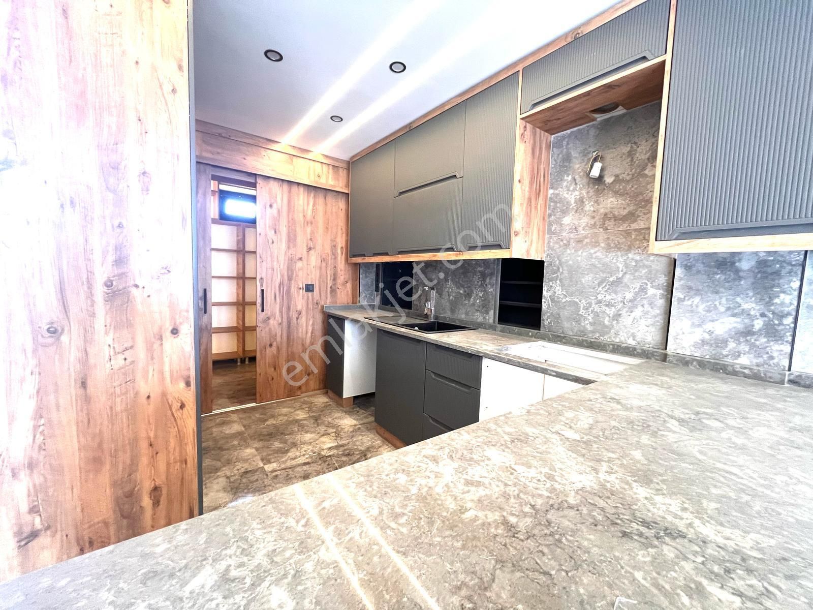 Seferihisar Atatürk Mah Tek Müstakil Deniz Manzaralı 4+1 Yazlık - Görsel 7