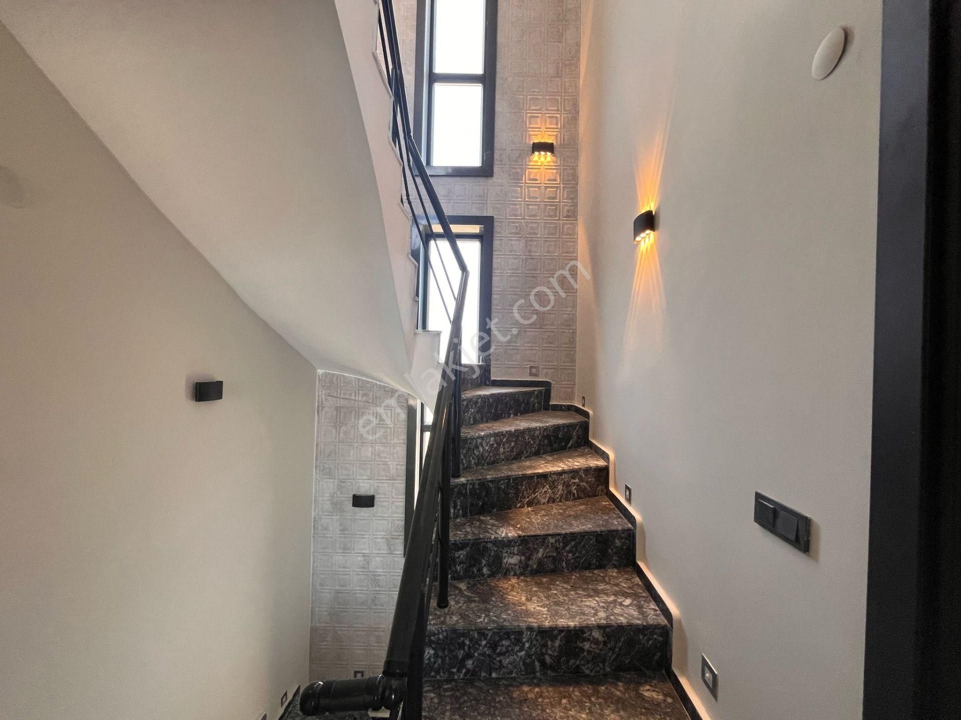 Seferihisar Atatürk Mah Tek Müstakil Deniz Manzaralı 4+1 Yazlık - Görsel 20