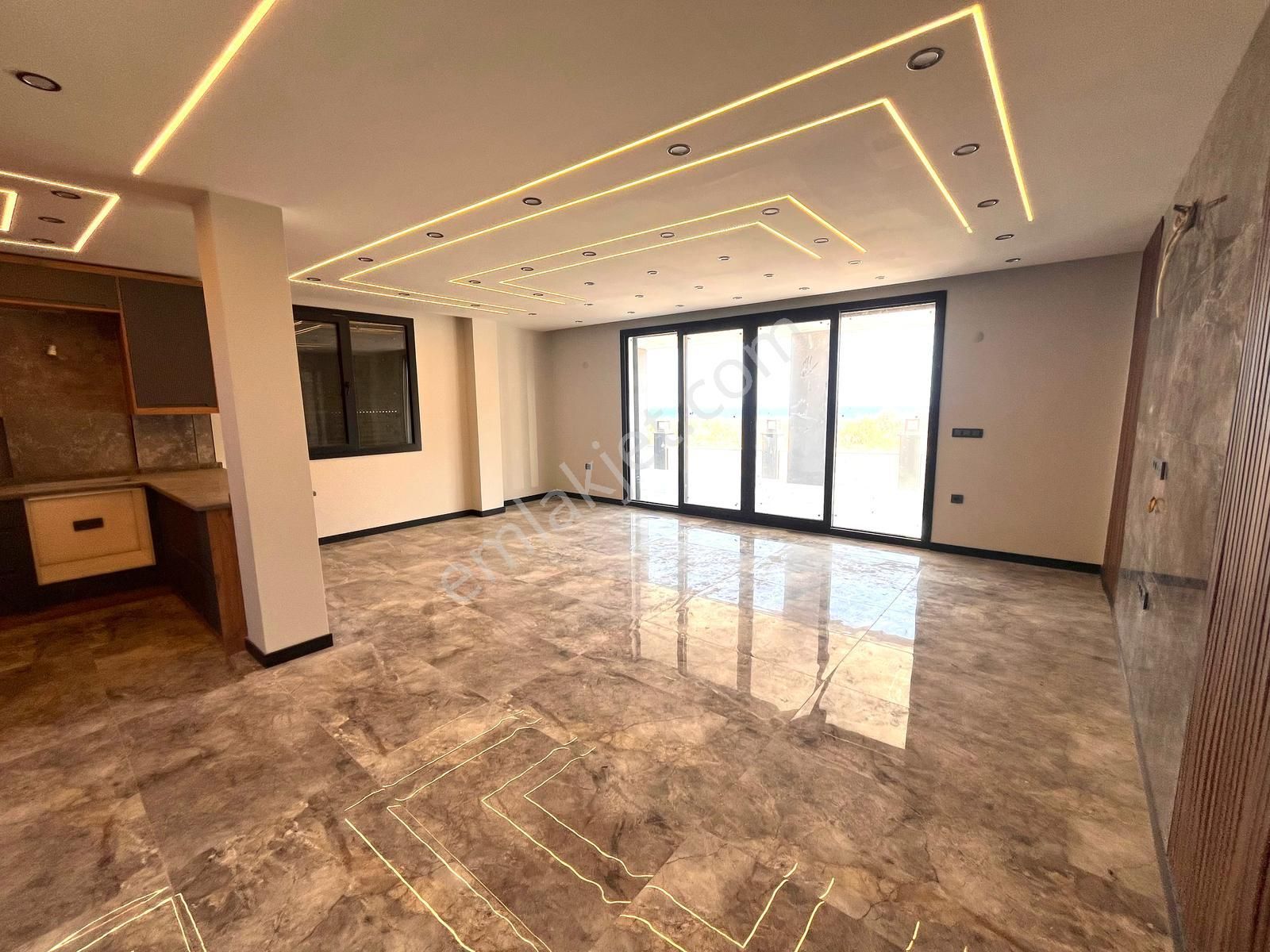 Seferihisar Atatürk Mah Tek Müstakil Deniz Manzaralı 4+1 Yazlık - Görsel 4