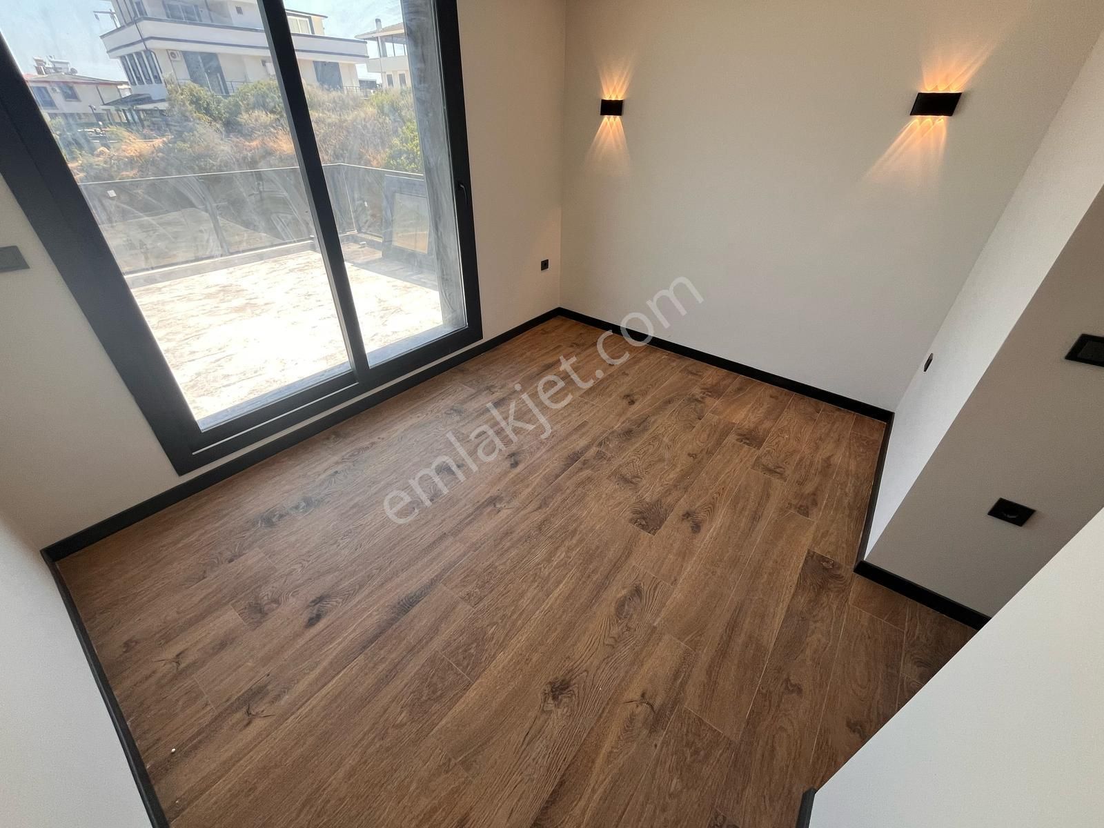 Seferihisar Atatürk Mah Tek Müstakil Deniz Manzaralı 4+1 Yazlık - Görsel 12