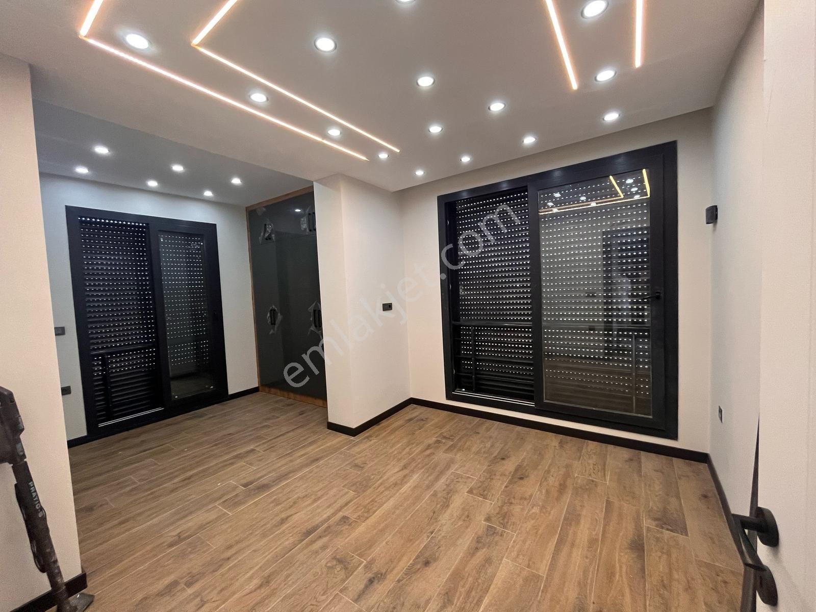 Seferihisar Atatürk Mah Tek Müstakil Deniz Manzaralı 4+1 Yazlık - Görsel 15