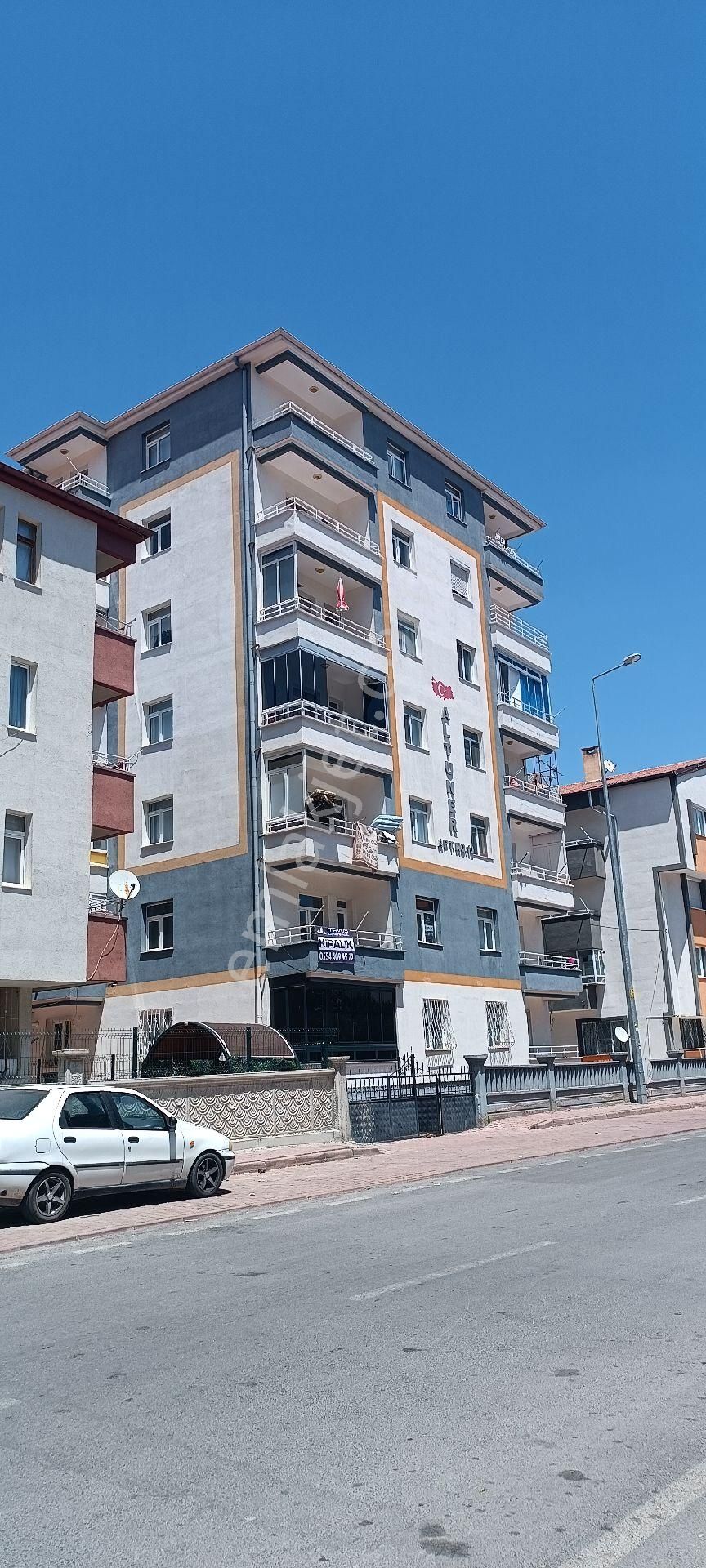 Sahibinden Kombili Asansörlü Satilik Daire Güney Batı Cephe