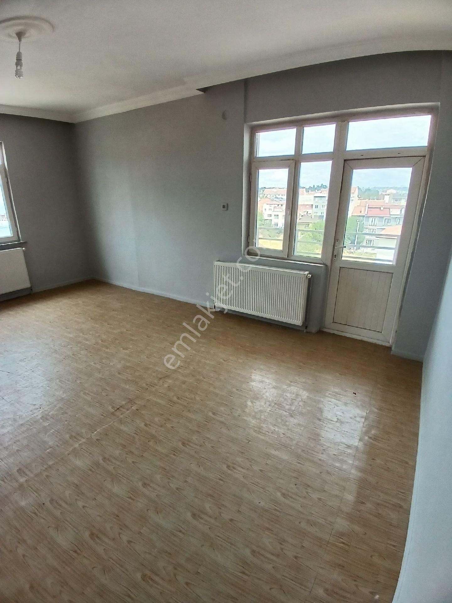 Tekirdağ Altınova Da Kiralık Geniş 2+1 Daire - Görsel 4