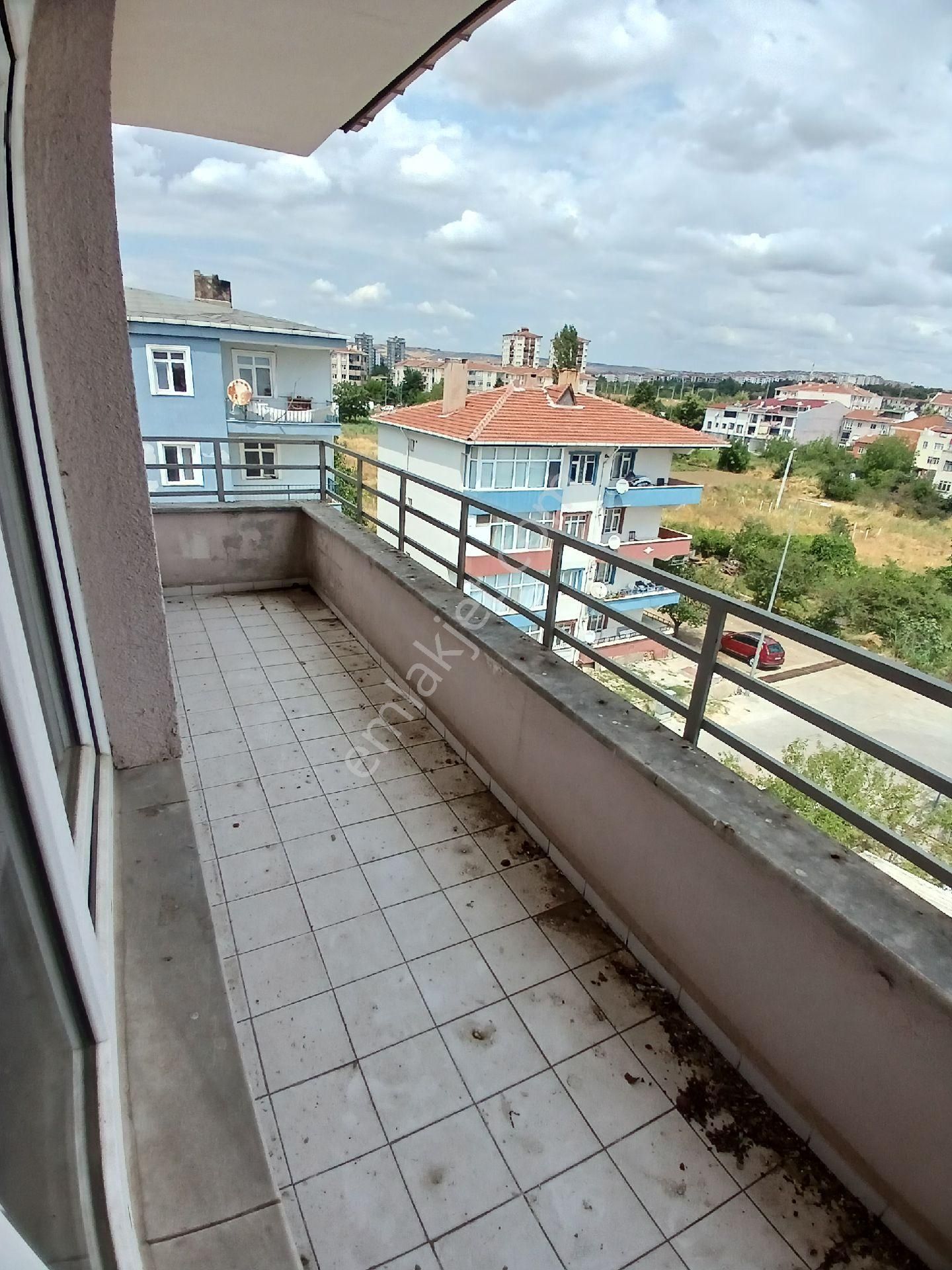 Tekirdağ Altınova Da Kiralık Geniş 2+1 Daire - Görsel 16