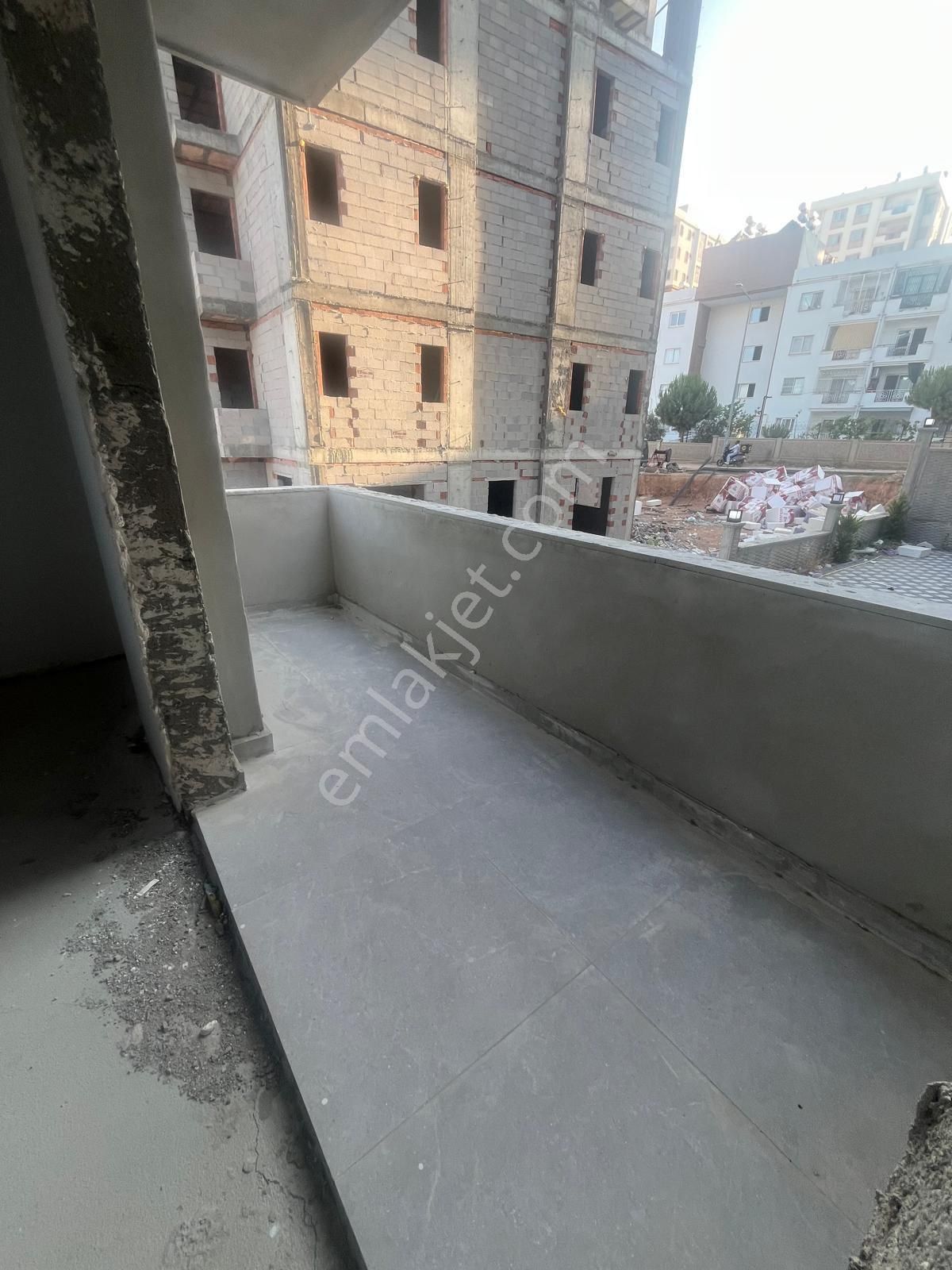 Adana Sarıçam Yeşiltepe De 2+1 Kapalı Mutfak Balkonlu Geniş Oturumlu Satılık