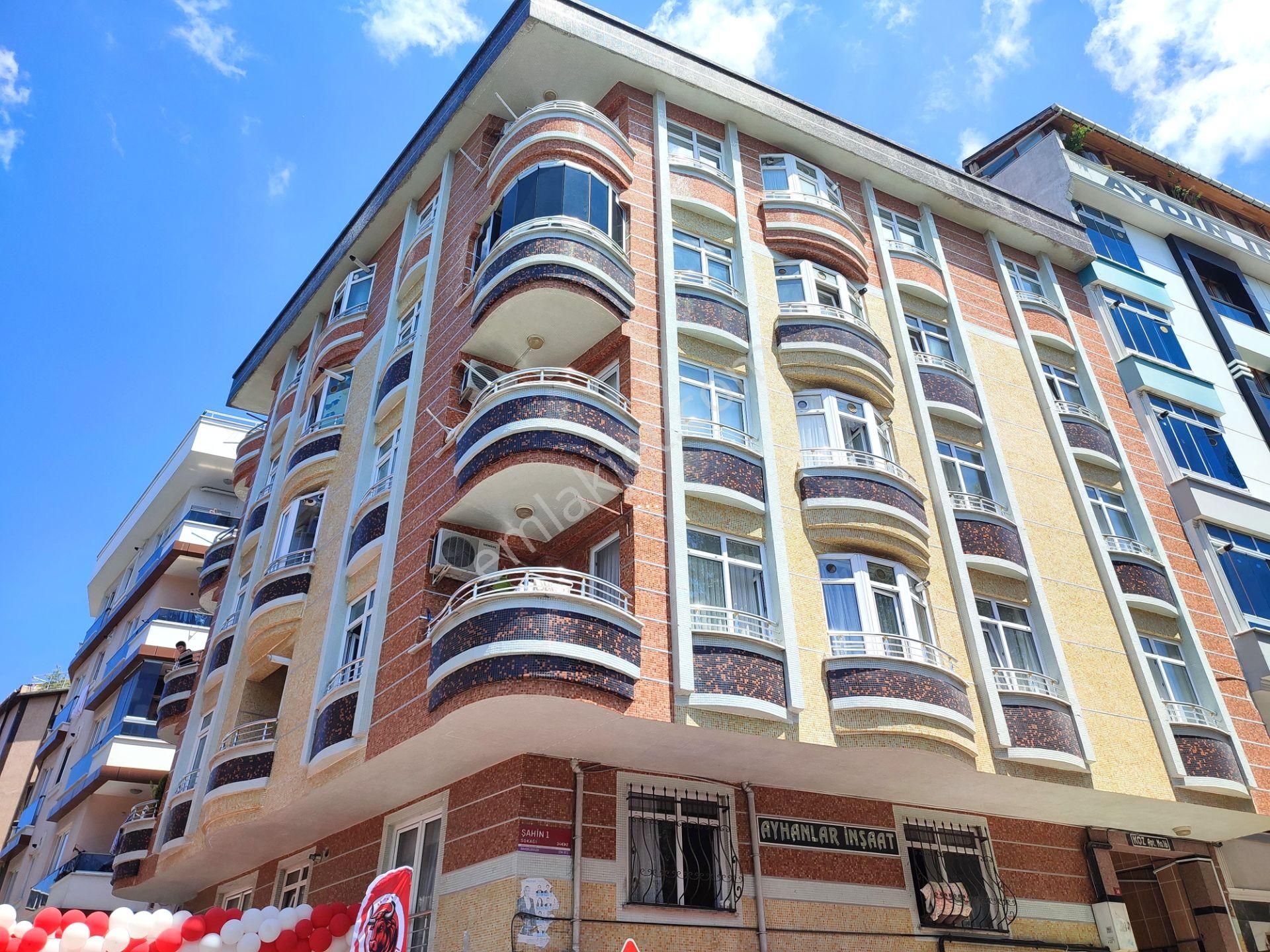 Tutar Emlak Dan Hürriyet Mah Devlet Hastanesi Yakını 2+1 80m2 Köşe Binada Daire