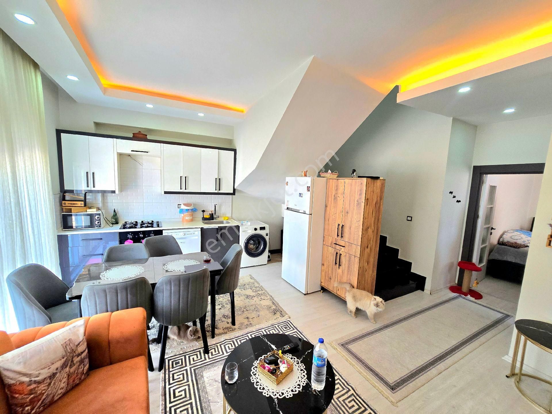 Varsak Aydoğmuş'ta Cadde Üstü Geniş Ferah 3+1 Loft Daire - Görsel 5