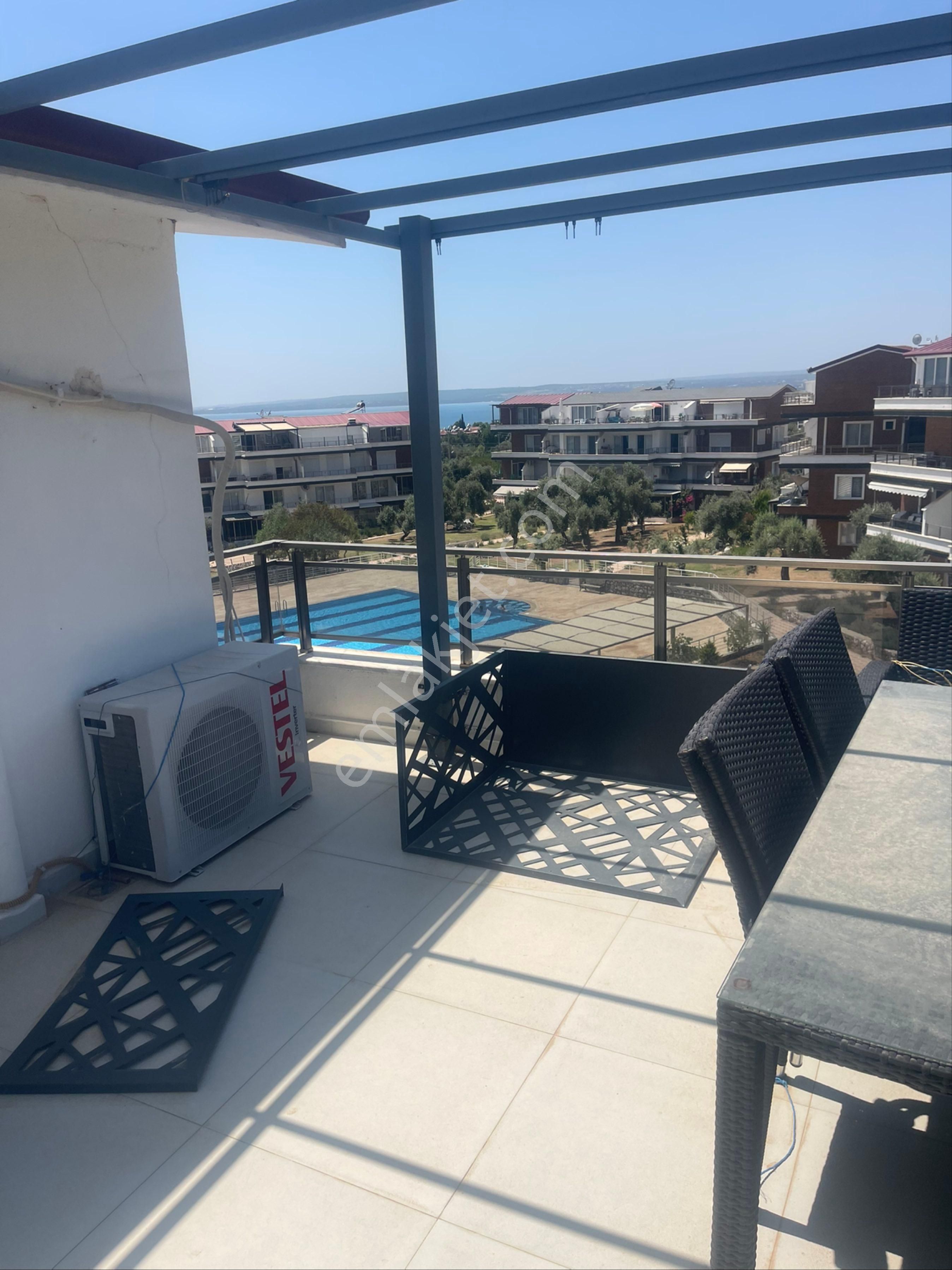Didim Akbük’te Deniz Manzaralı Site İçi Eşyalı Dubleks Daire