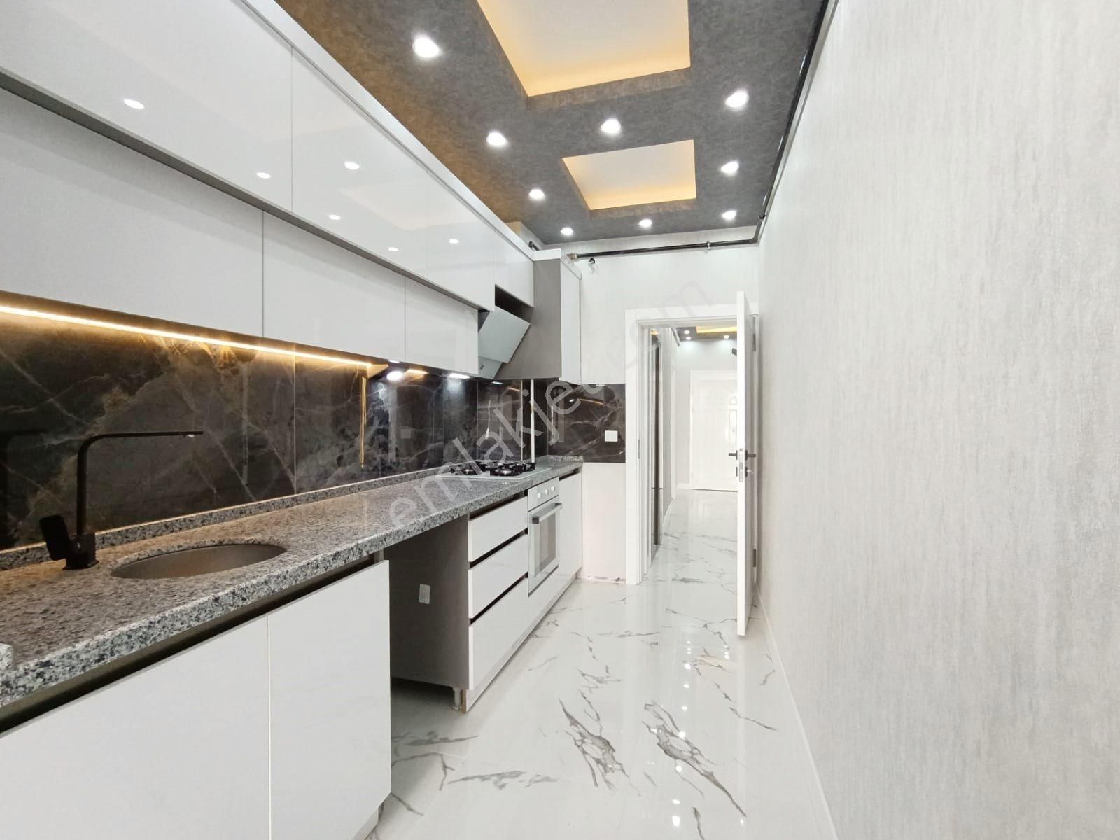 Tepebaşı Mah. Merkezi Konum 3+1 Full+full Yapılı Katta Daire