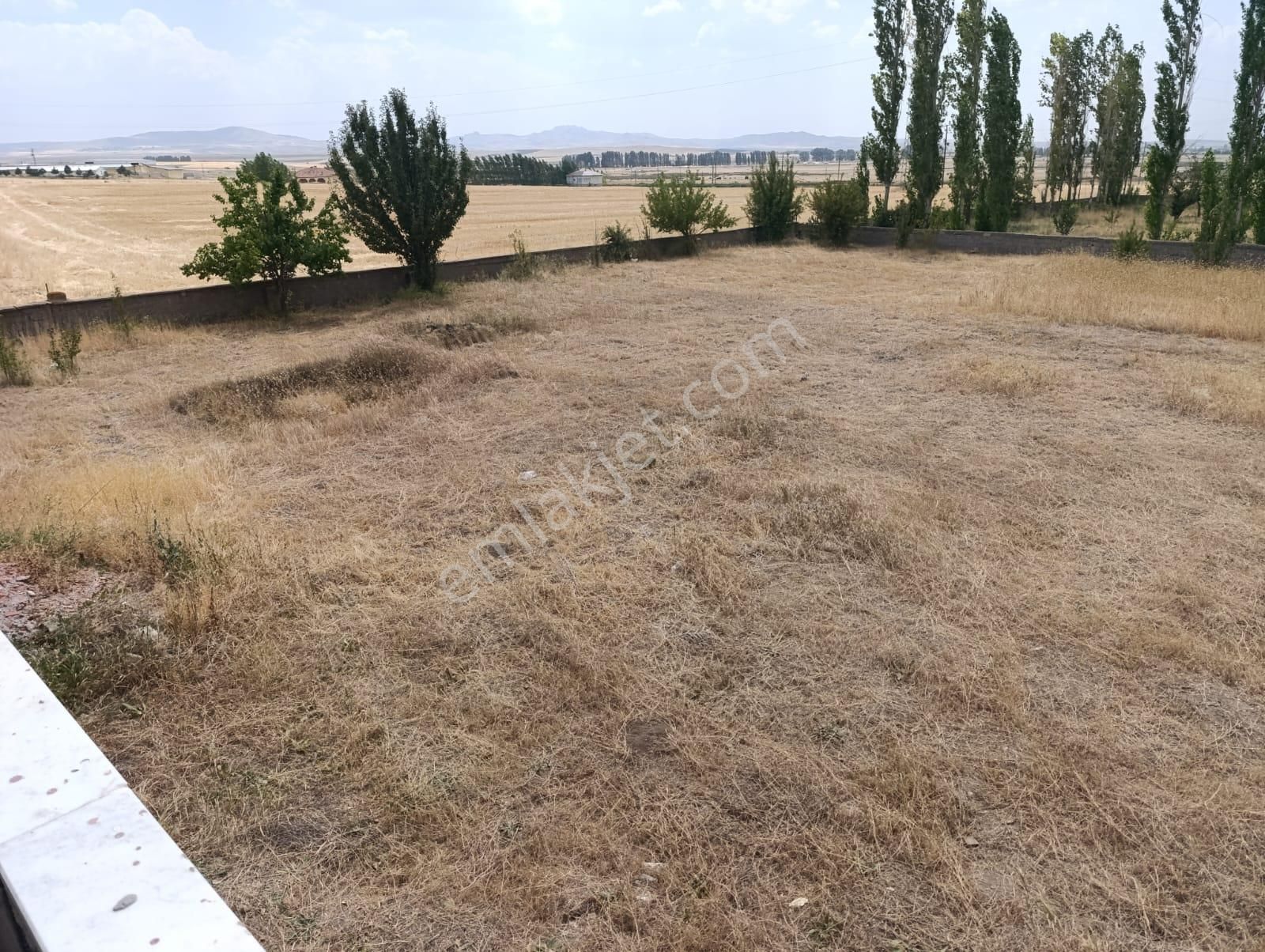 Şarkışla Hsk Rönesans Emlaktan Döllük Köyünde Bodrumlu 3 Kat Mesken İnce İşe Hazır Satılık Bina - Görsel 22