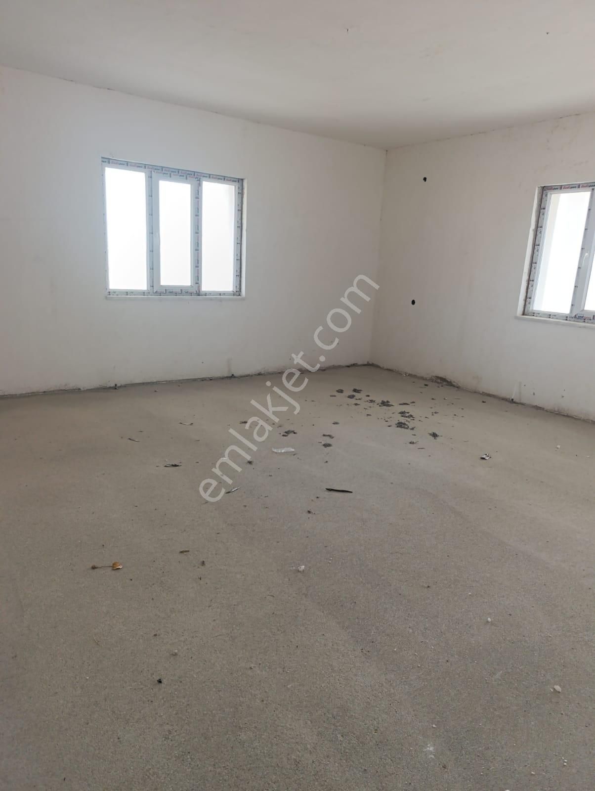 Şarkışla Hsk Rönesans Emlaktan Döllük Köyünde Bodrumlu 3 Kat Mesken İnce İşe Hazır Satılık Bina - Görsel 10