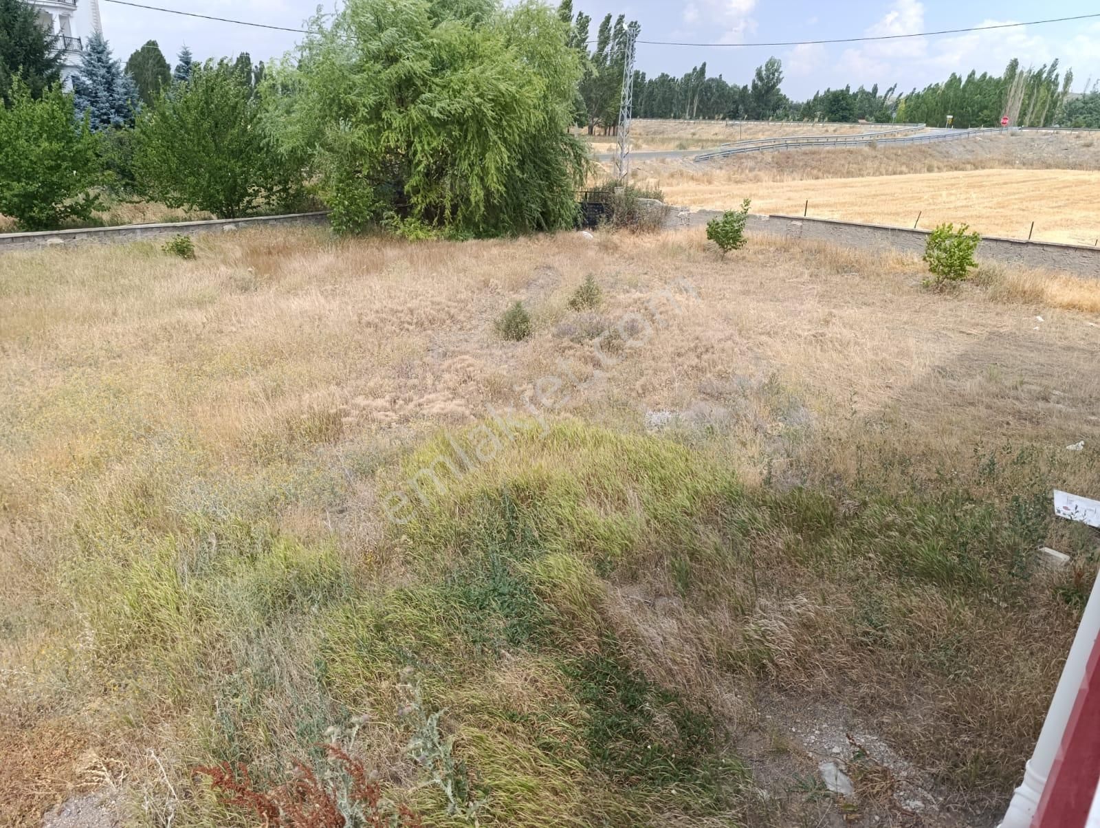 Şarkışla Hsk Rönesans Emlaktan Döllük Köyünde Bodrumlu 3 Kat Mesken İnce İşe Hazır Satılık Bina - Görsel 21