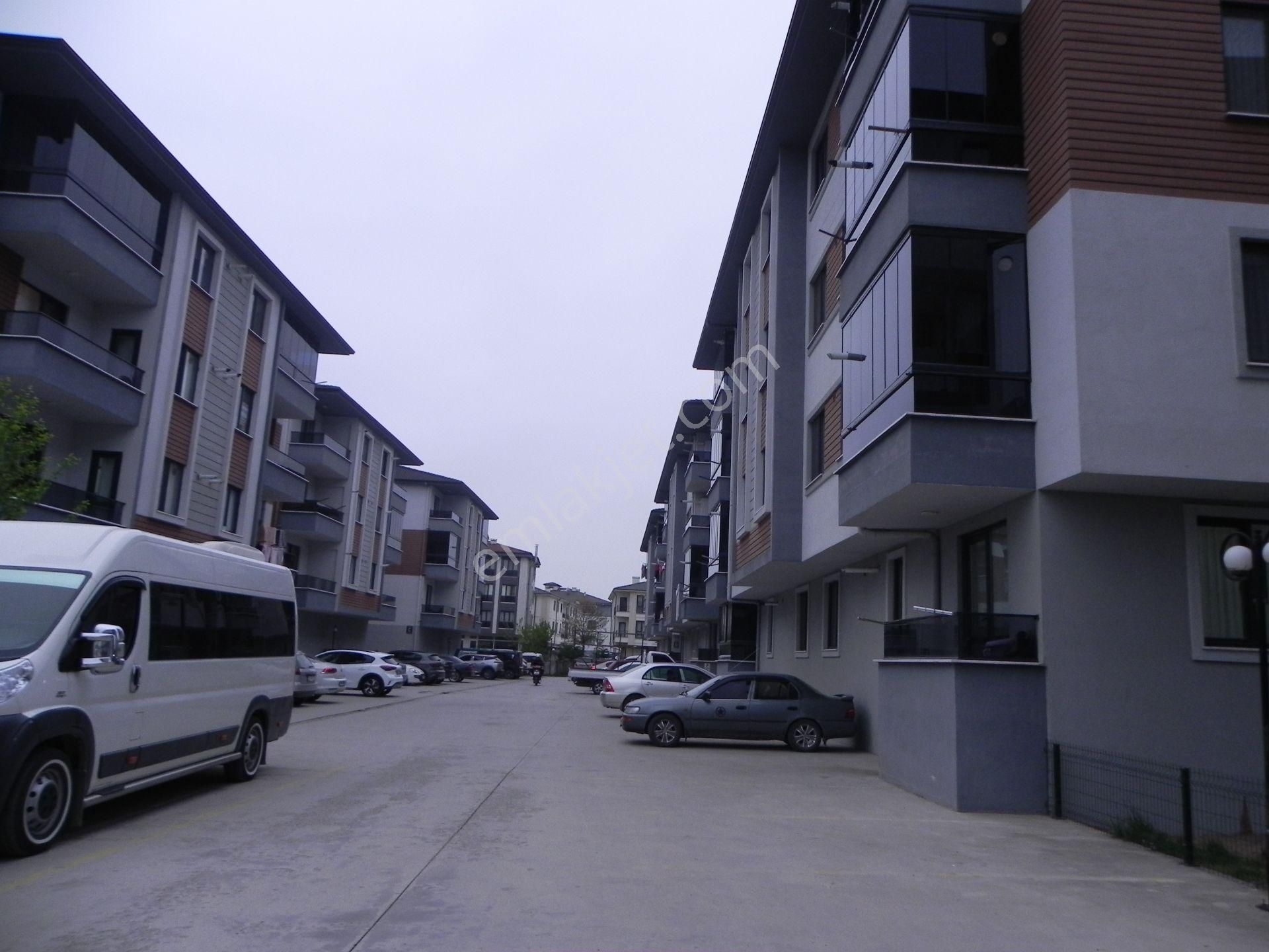 Düzce Merkez Beycilerde Güney Cephe Konforlu 2+1 Satılık Daire