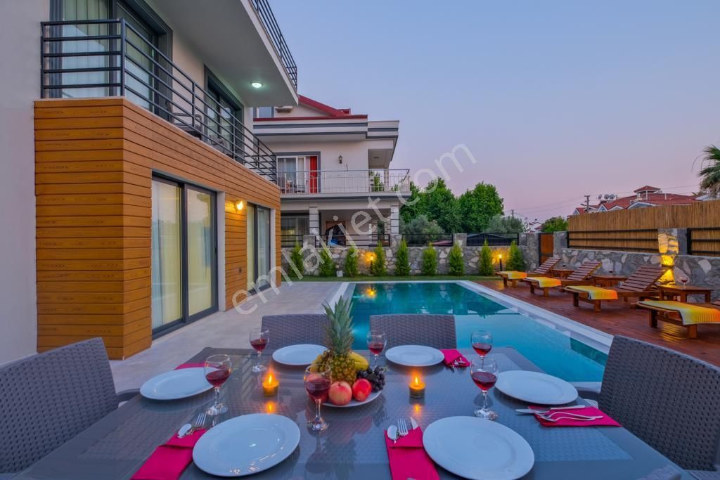 Goldhouse Dan Satılık Plaja Yürüme Mesafesinde Müstakil 4+1 Villa - Görsel 11