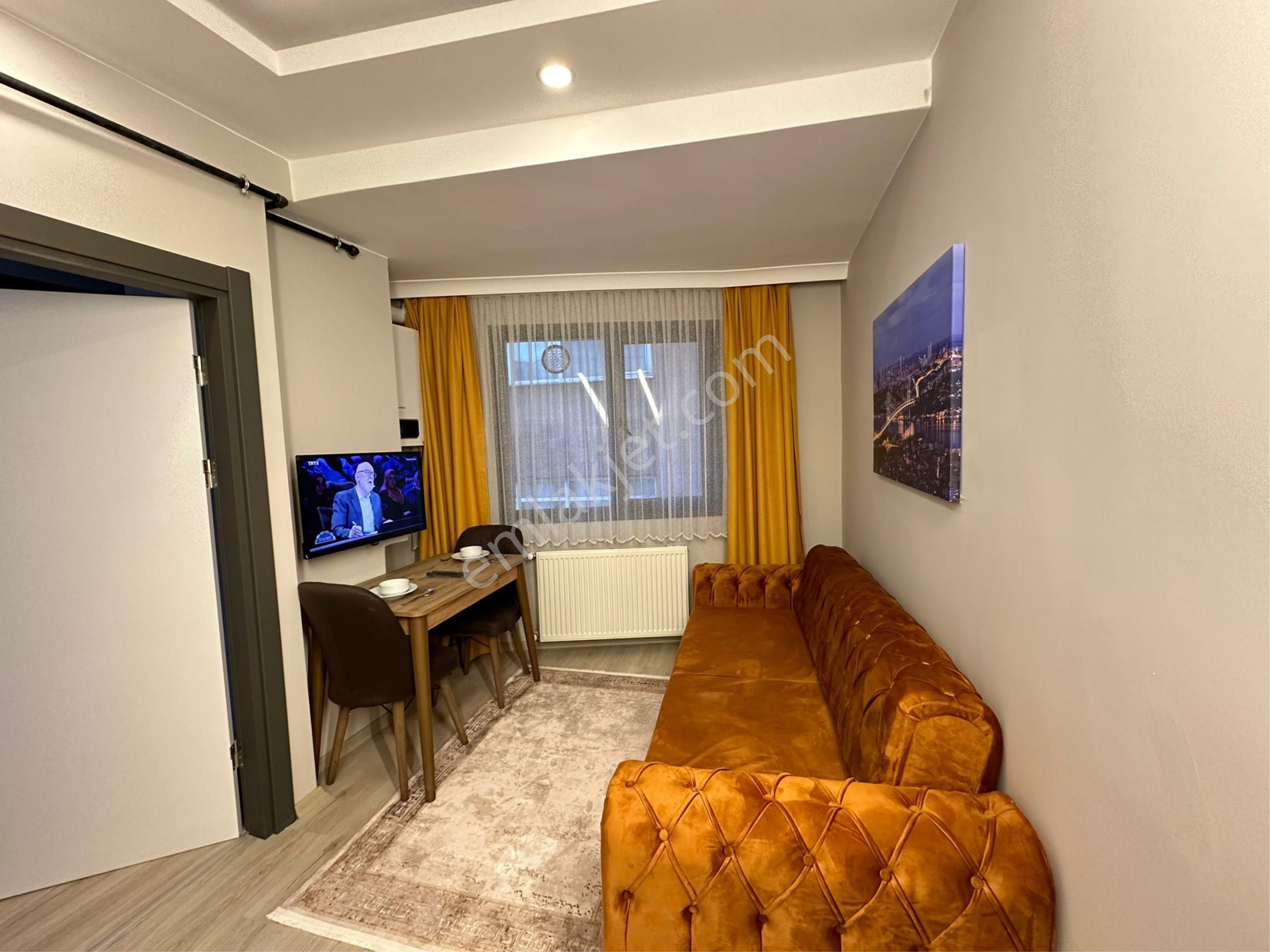 Tuncay'dan Şişli'de Cadde Üzerinde Yeni Binada 2+1 Eşyalı