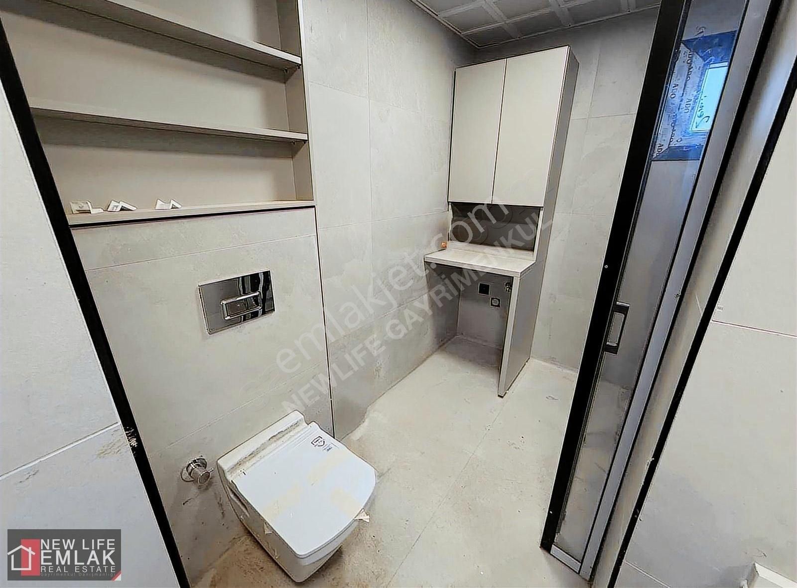 Kuşadası Merkezde Havuzlu Sitede Satılık Bahçe Katı Daire - Görsel 7