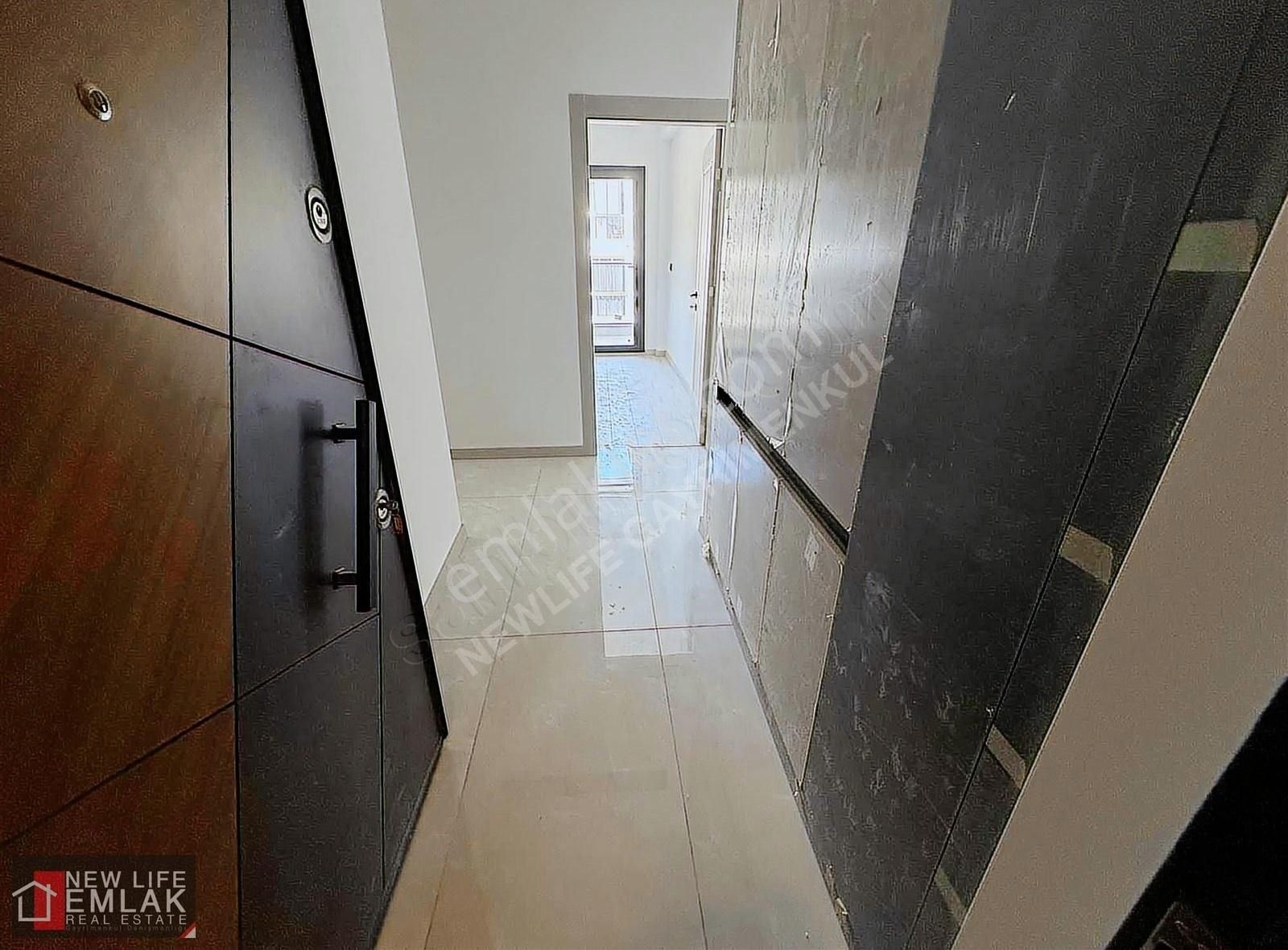 Kuşadasında Elit Sitede Uygun Fiyatlı Satılık Lüxs Daire - Görsel 2