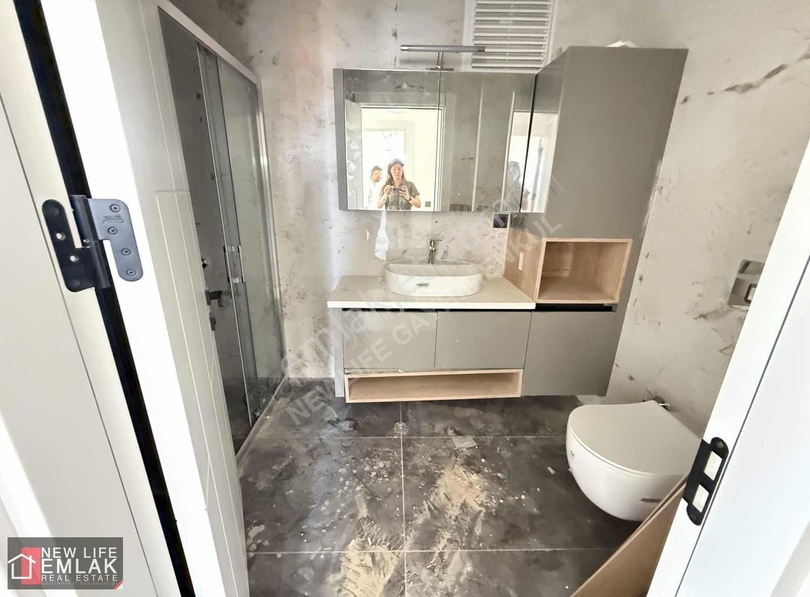 Kuşadasında Havuzlu Asansörlü Sitede Satılık 3+1 Daire - Görsel 10