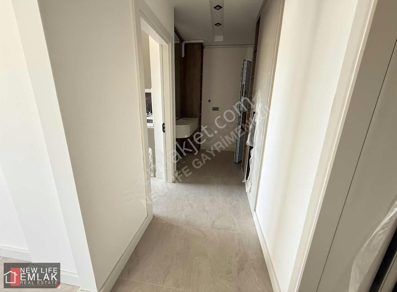 Kuşadasında Havuzlu Asansörlü Sitede Satılık 3+1 Daire - Görsel 2