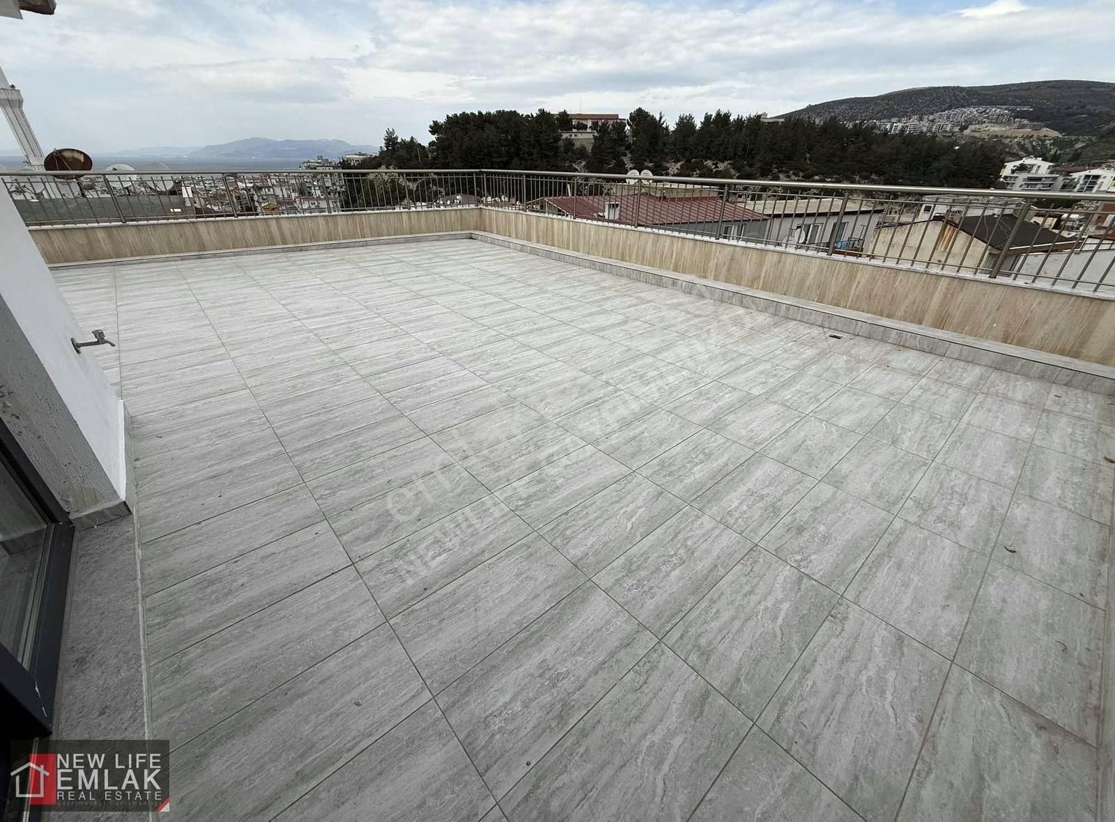 Kuşadası İkiçeşmelikte Deniz Manzaralı Satılık Daire Dubleks - Görsel 19