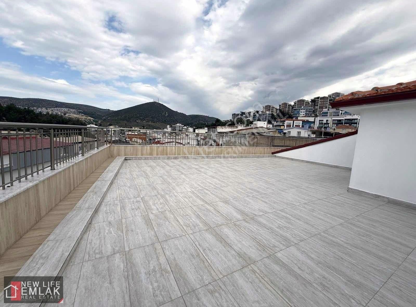 Kuşadası İkiçeşmelikte Deniz Manzaralı Satılık Daire Dubleks - Görsel 13