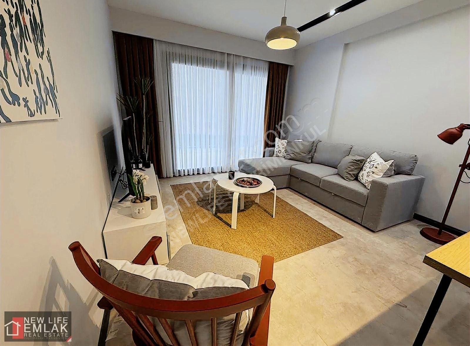 Kuşadası Merkezde Havuzlu Sitede Satılık Daire - Görsel 13