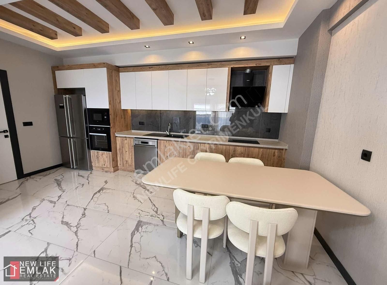 Kuşadası Merkezde Havuzlu Sitede Kapalı Otoparklı Satılık Daire - Görsel 30