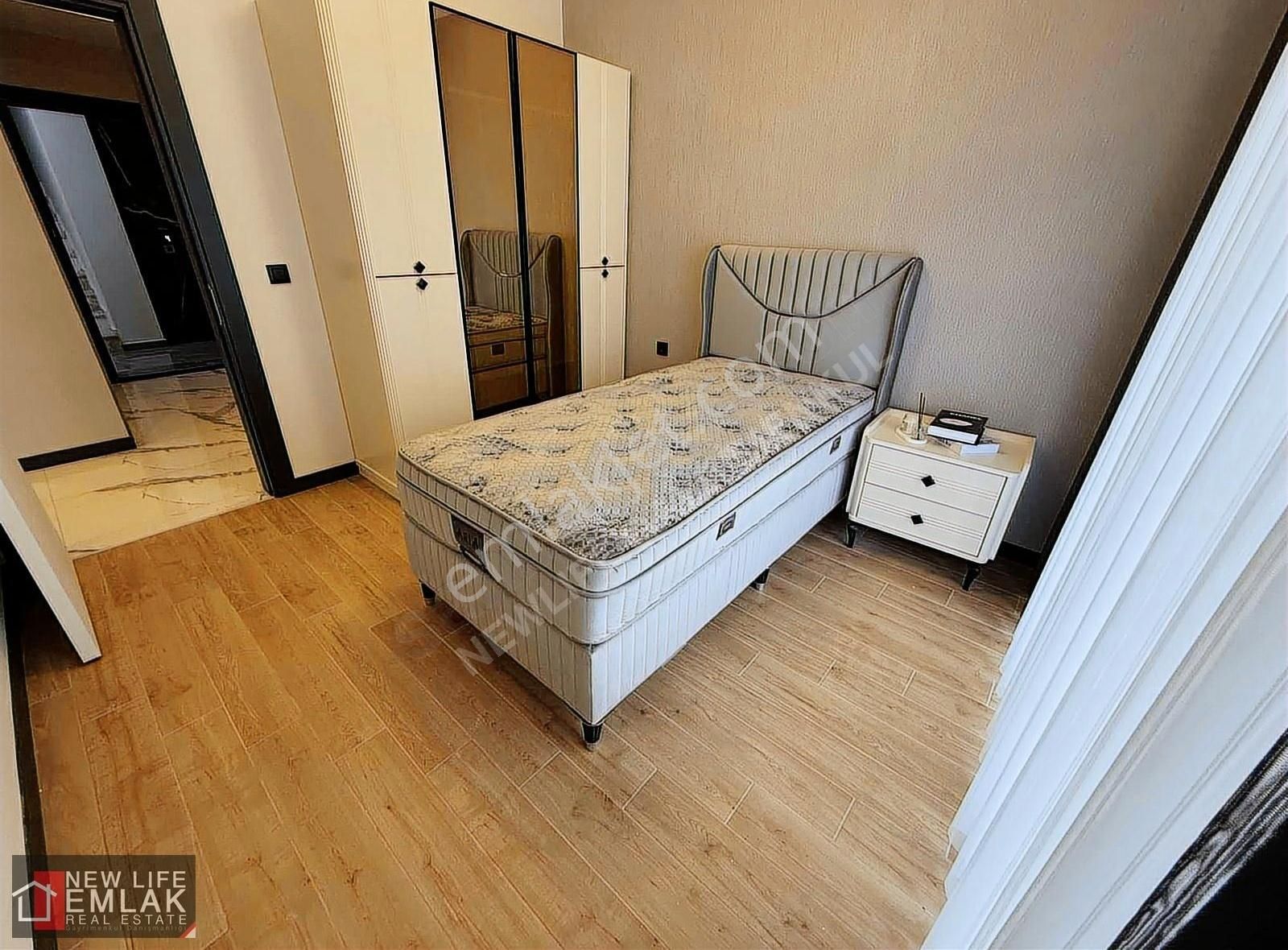 Kuşadası Merkezde Havuzlu Sitede Kapalı Otoparklı Satılık Daire - Görsel 25