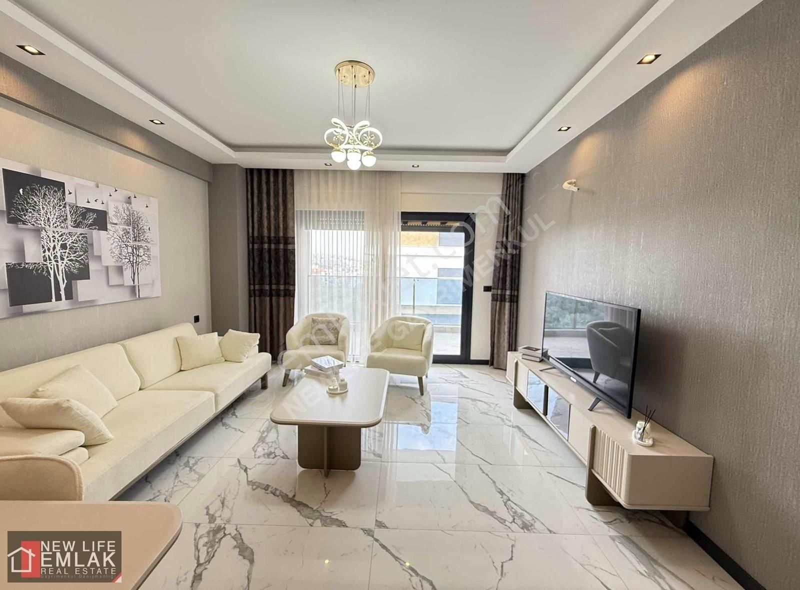 Kuşadası Merkezde Havuzlu Sitede Kapalı Otoparklı Satılık Daire - Görsel 18