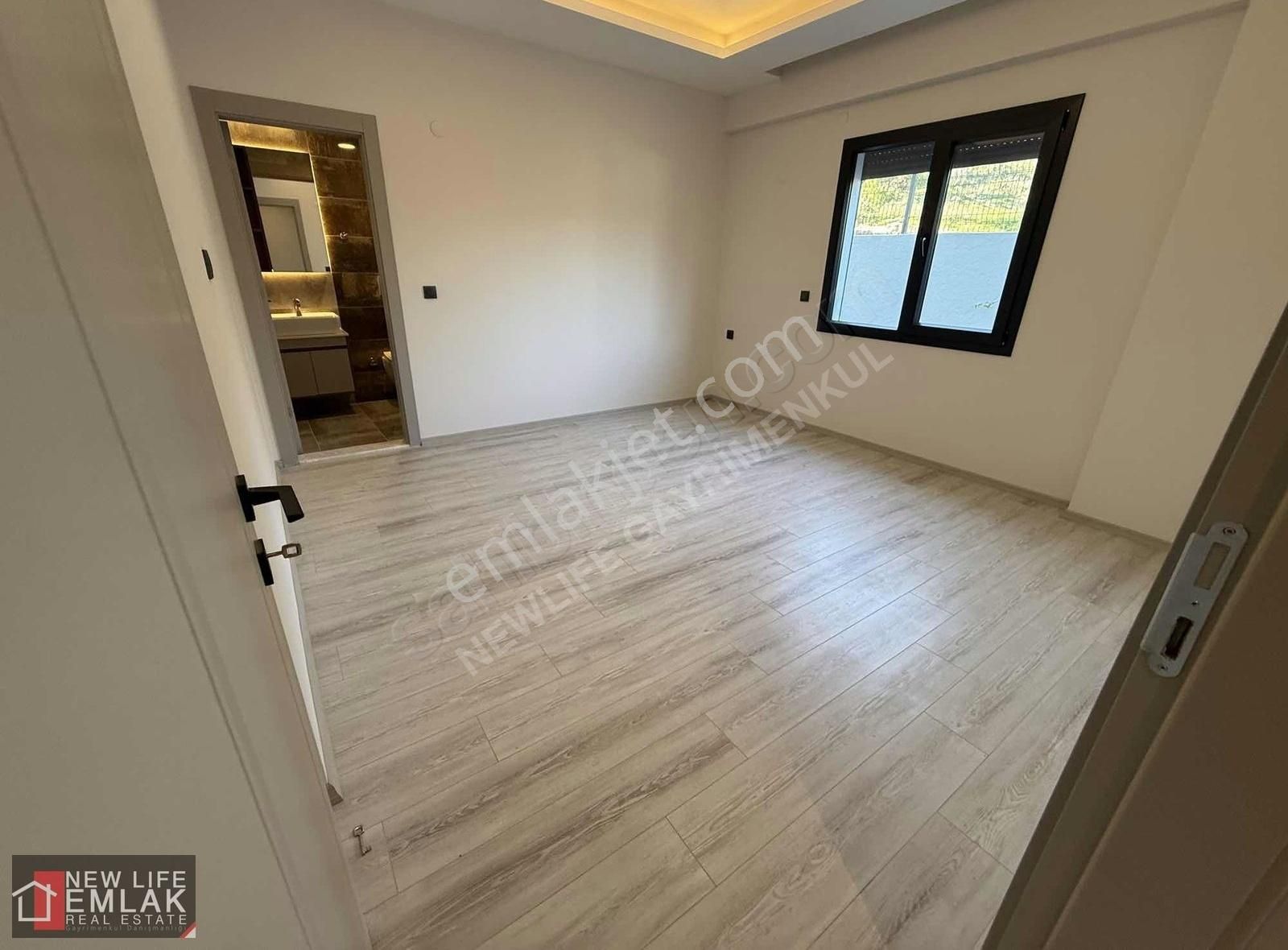 Kuşadası Garaj Arkasında Satılık 3+1 Sıfır Daire - Görsel 23