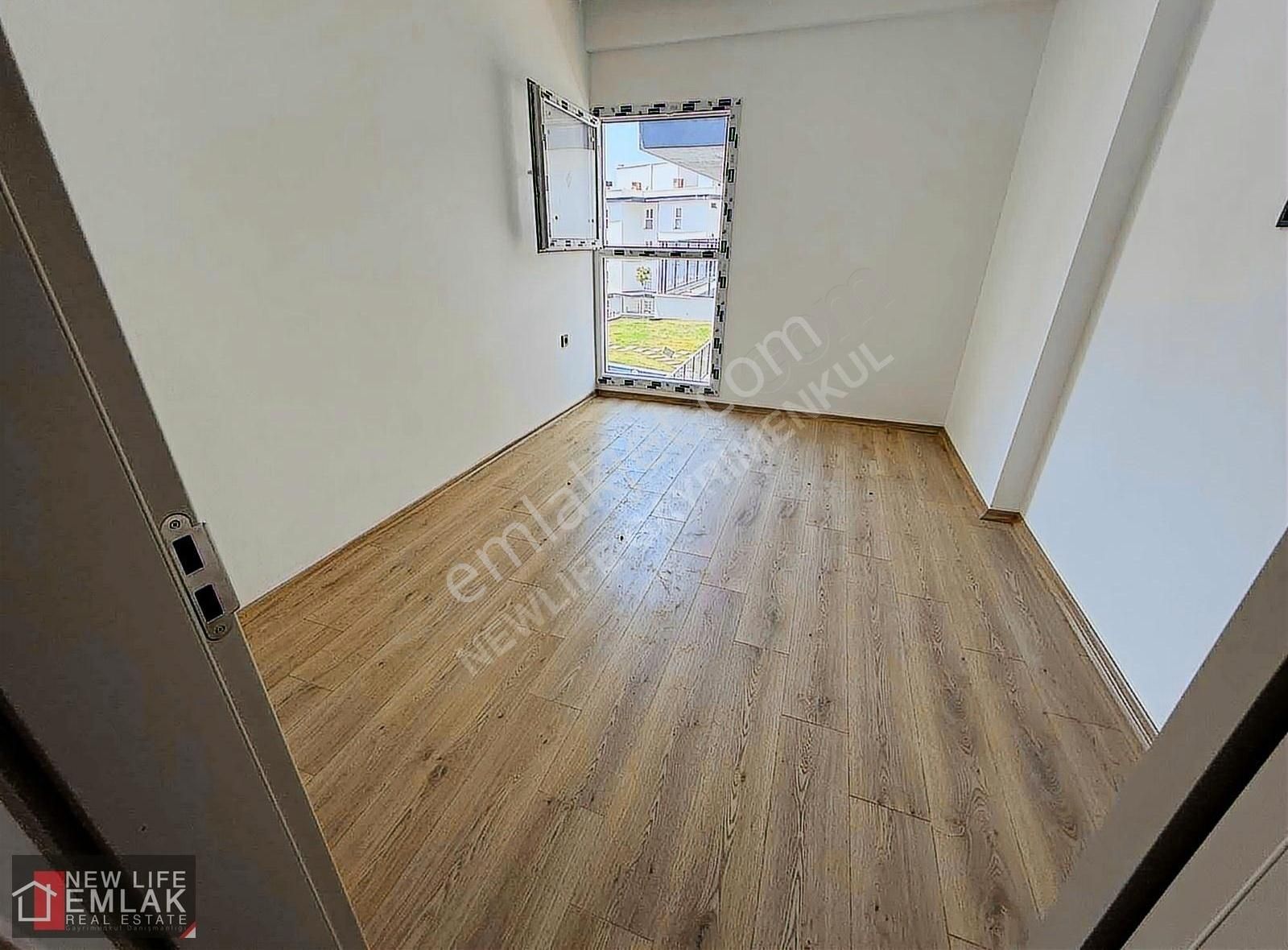 Kuşadası Garaj Arkası Satılık 3+1 Sıfır Bina - Görsel 9