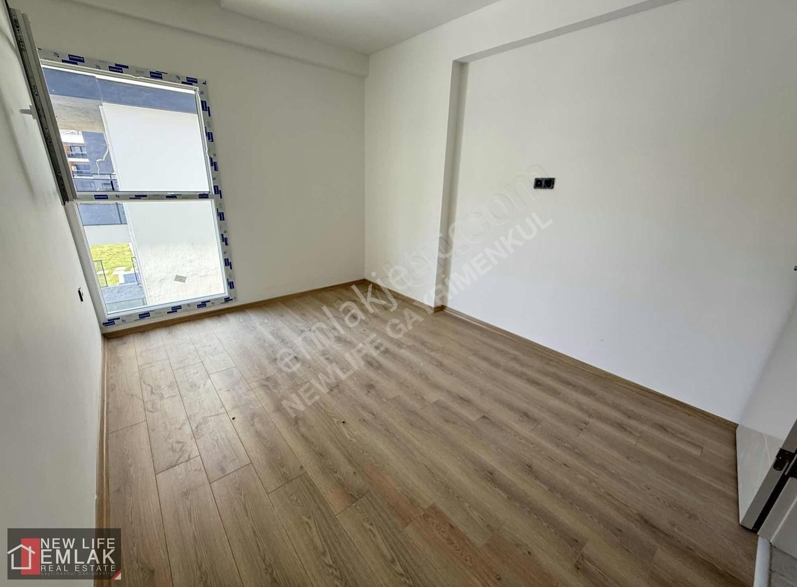 Kuşadası Garaj Arkası Satılık 3+1 Sıfır Bina - Görsel 12