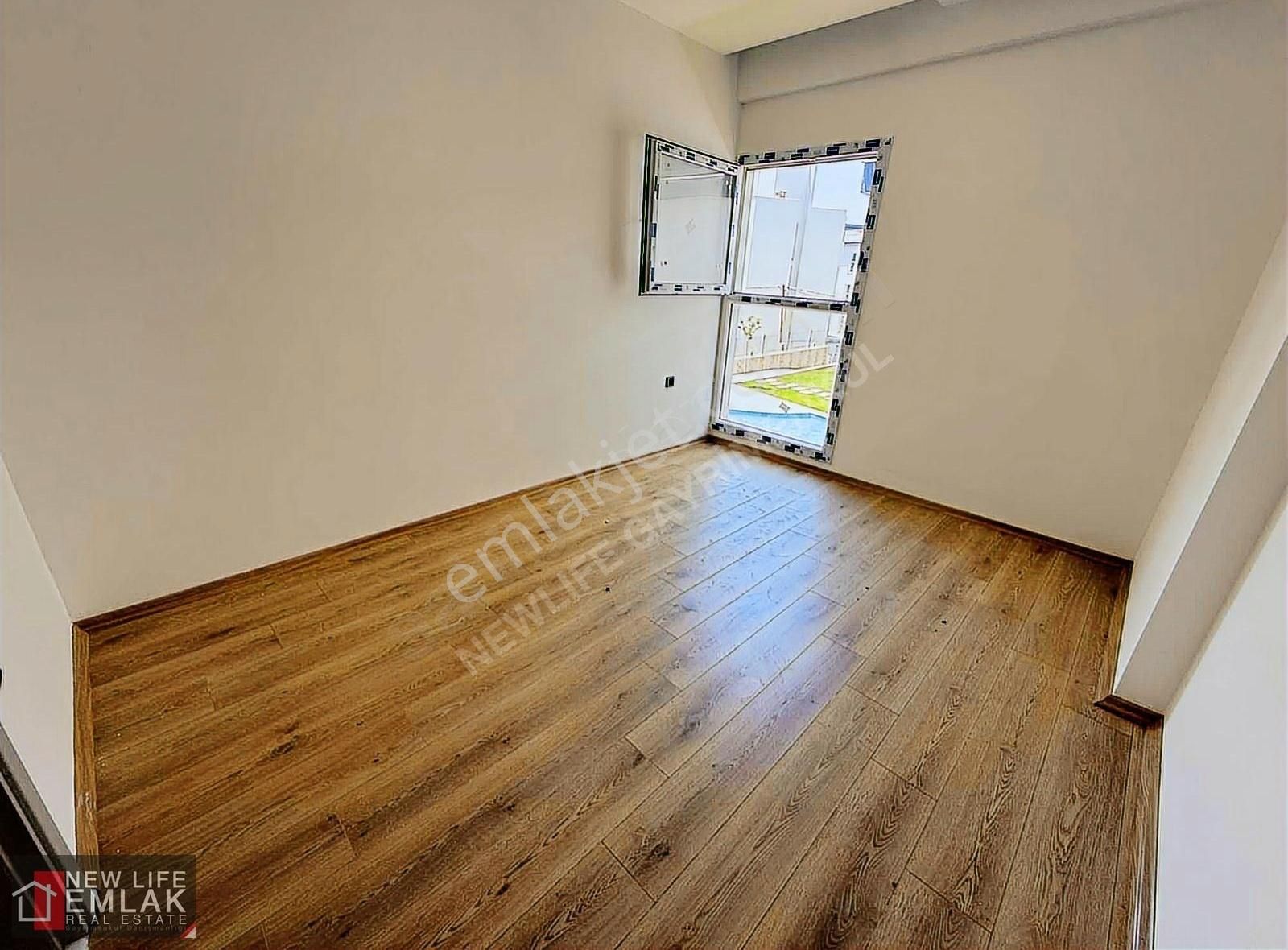 Kuşadası Garaj Arkası Satılık 3+1 Sıfır Bina - Görsel 7